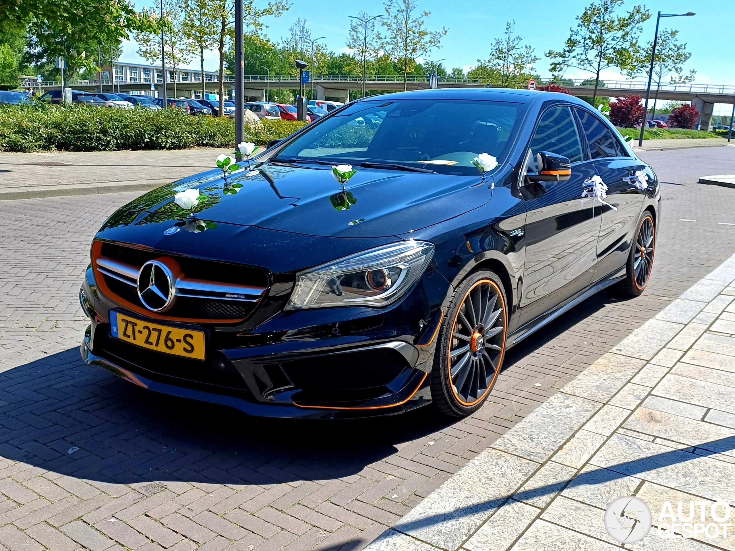 Mercedes-Benz CLA 45 AMG OrangeArt Edition C117