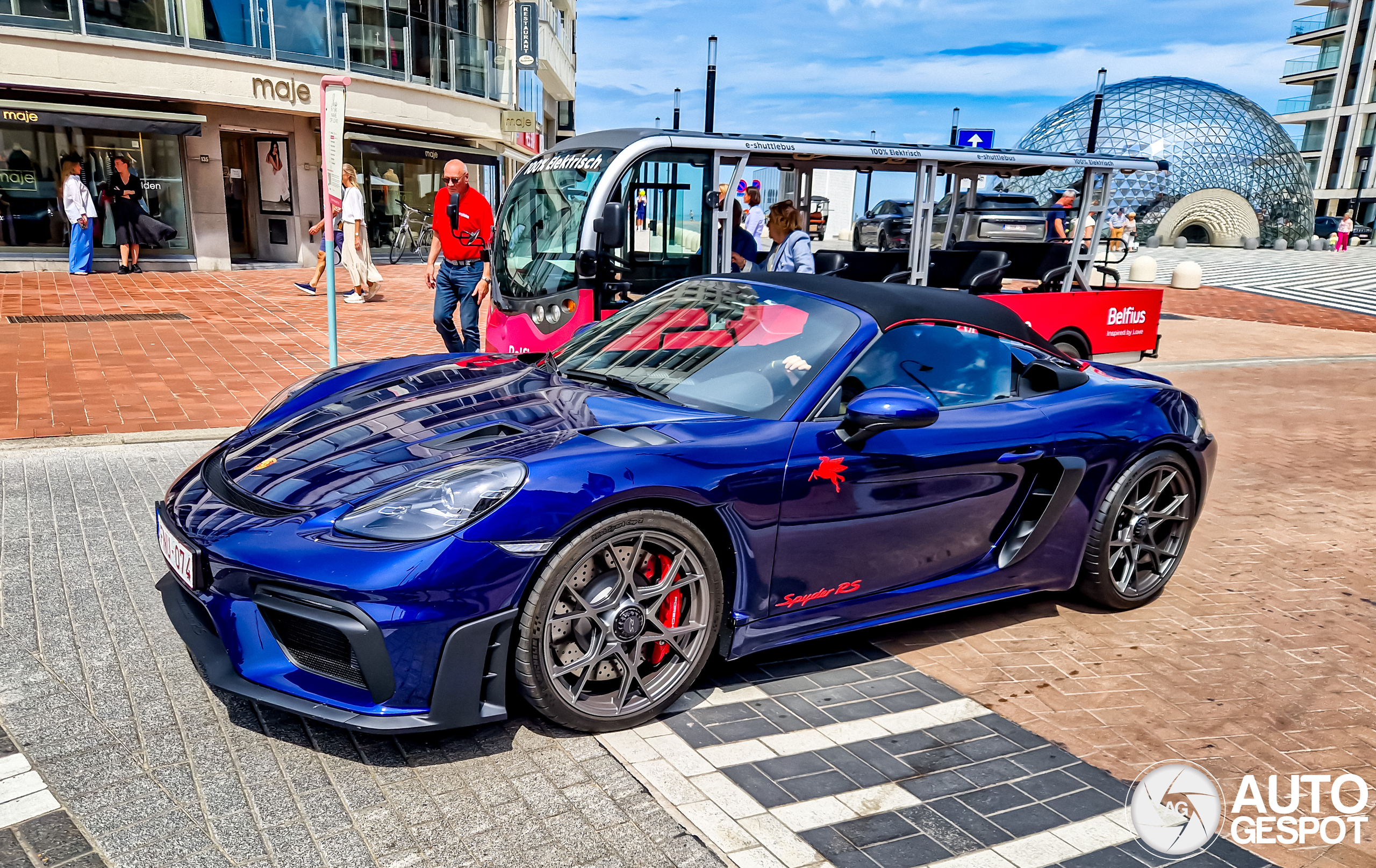 Porsche 718 Spyder RS