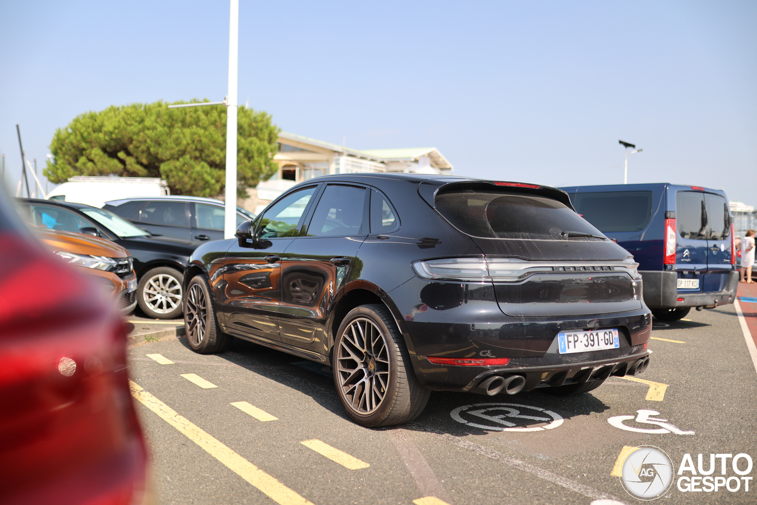 Porsche 95B Macan GTS MkII