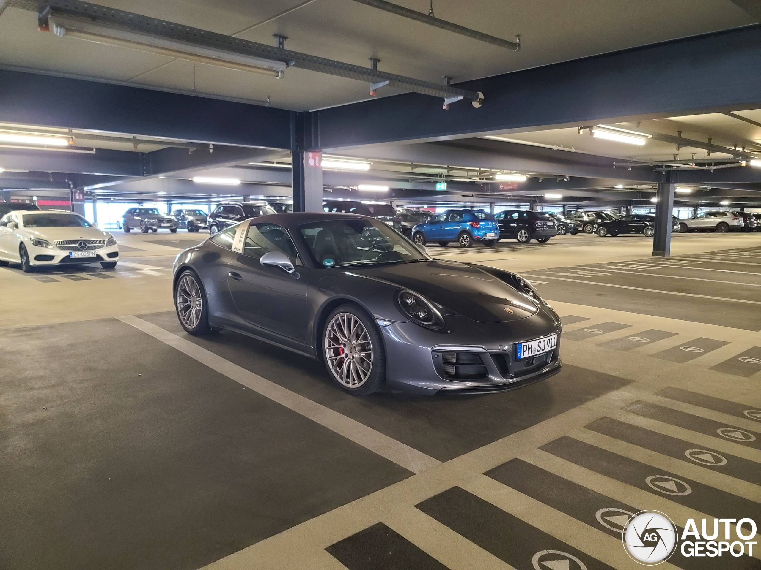 Porsche 991 Targa 4 GTS MkII Exclusive Manufaktur Edition