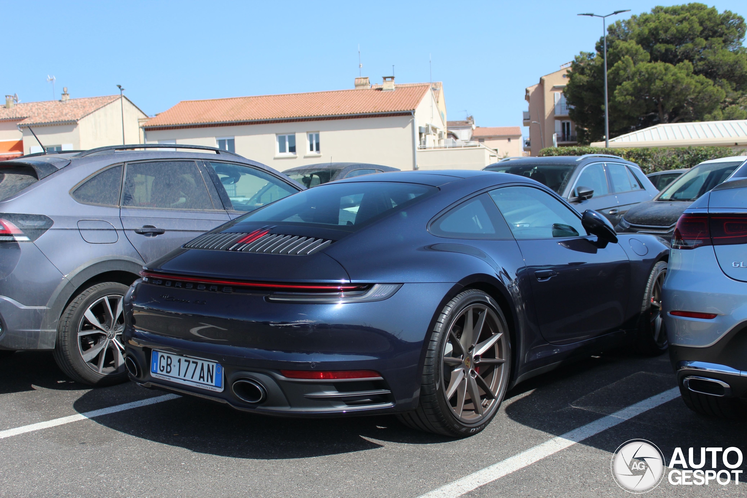 Porsche 992 Carrera 4S