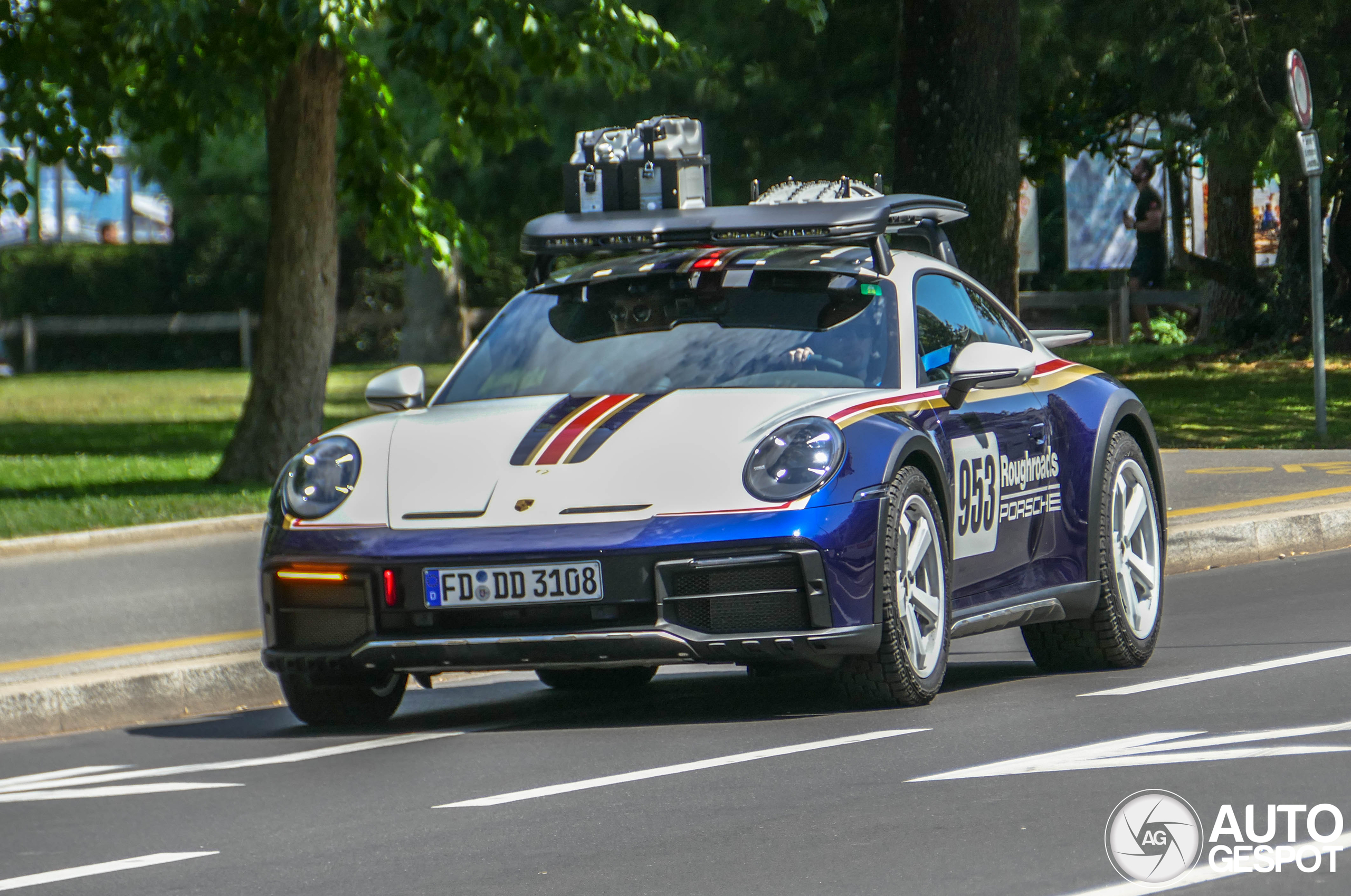 Porsche 992 Dakar