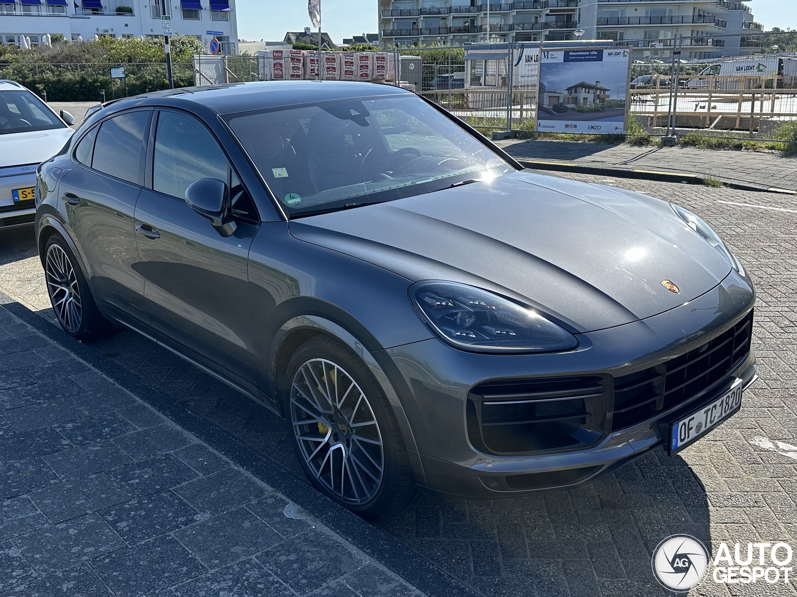 Porsche Cayenne Coupé Turbo S E-Hybrid