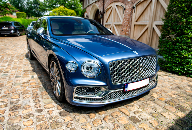 Bentley Flying Spur W12 2022 Mulliner