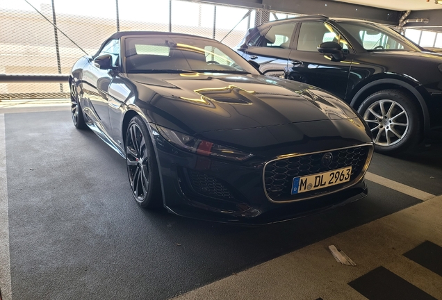 Jaguar F-TYPE P450 75 Convertible