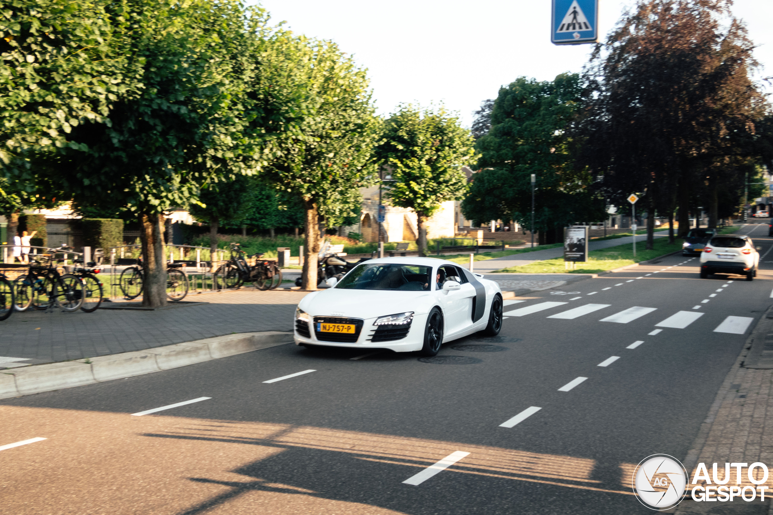 Audi R8