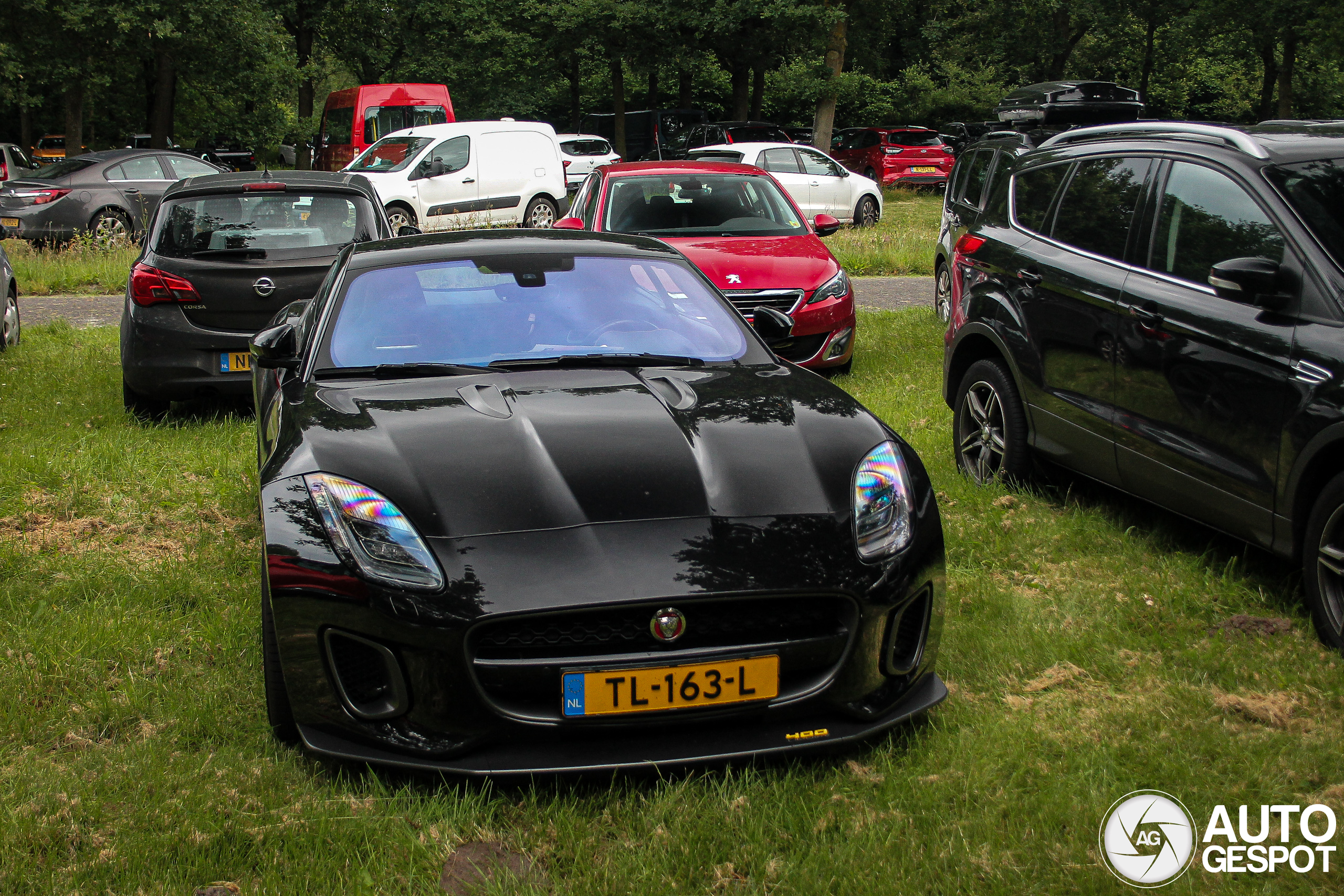 Jaguar F-TYPE 400 Sport Coupé