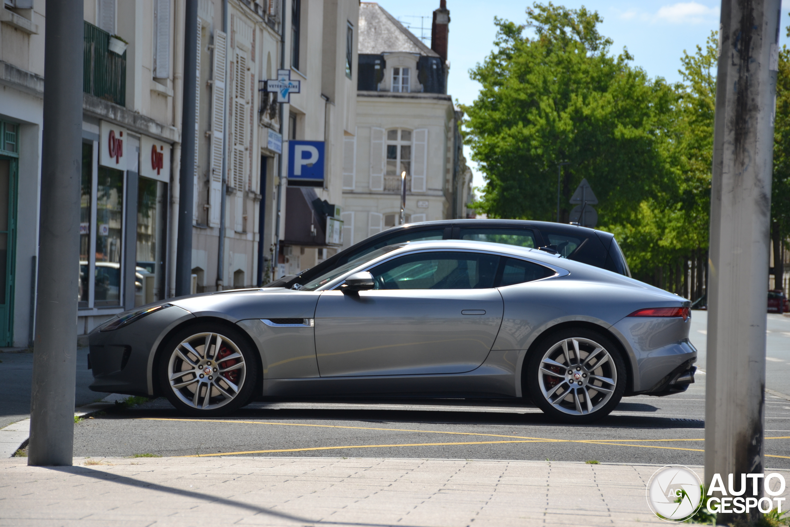 Jaguar F-TYPE R Coupé