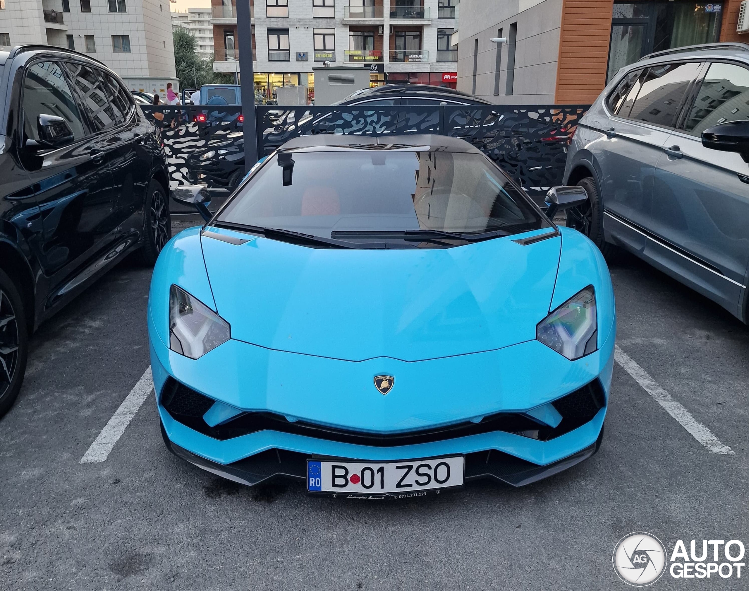 Lamborghini Aventador S LP740-4 Roadster