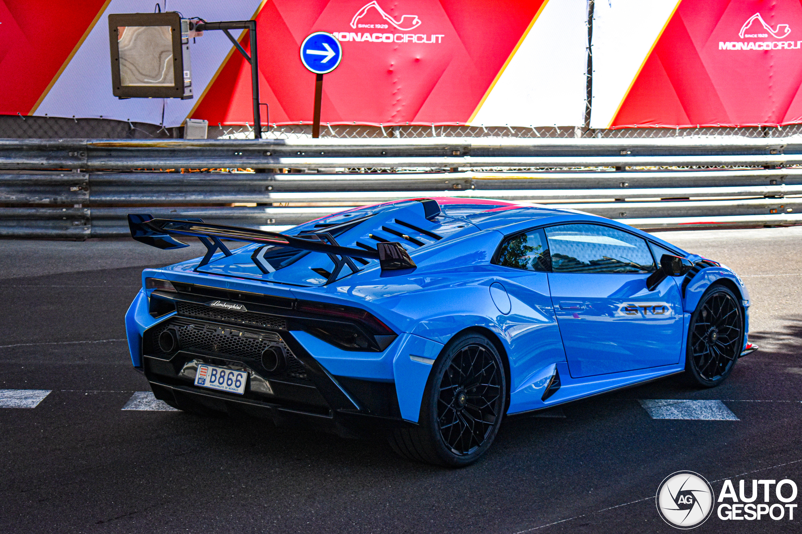 Lamborghini Huracán LP640-2 STO