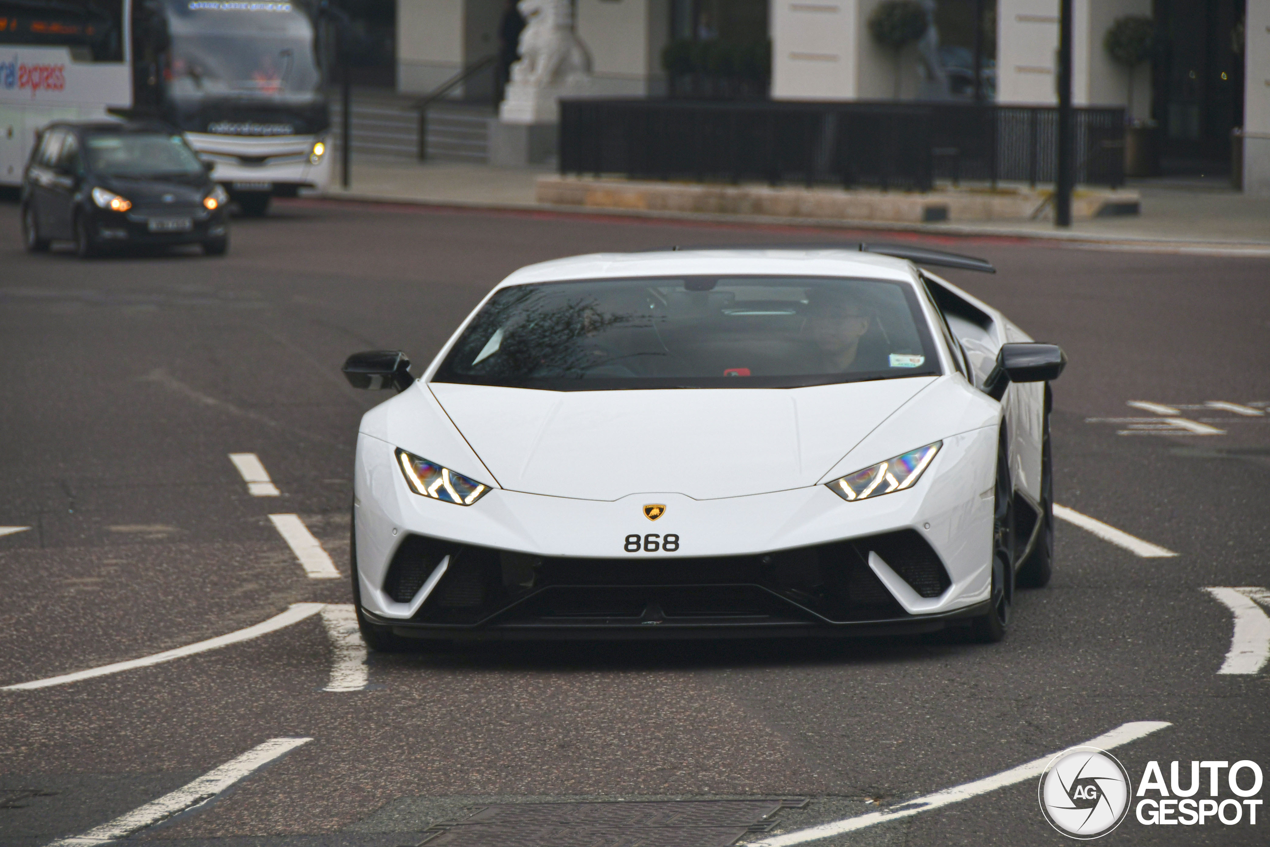 Lamborghini Huracán LP640-4 Performante