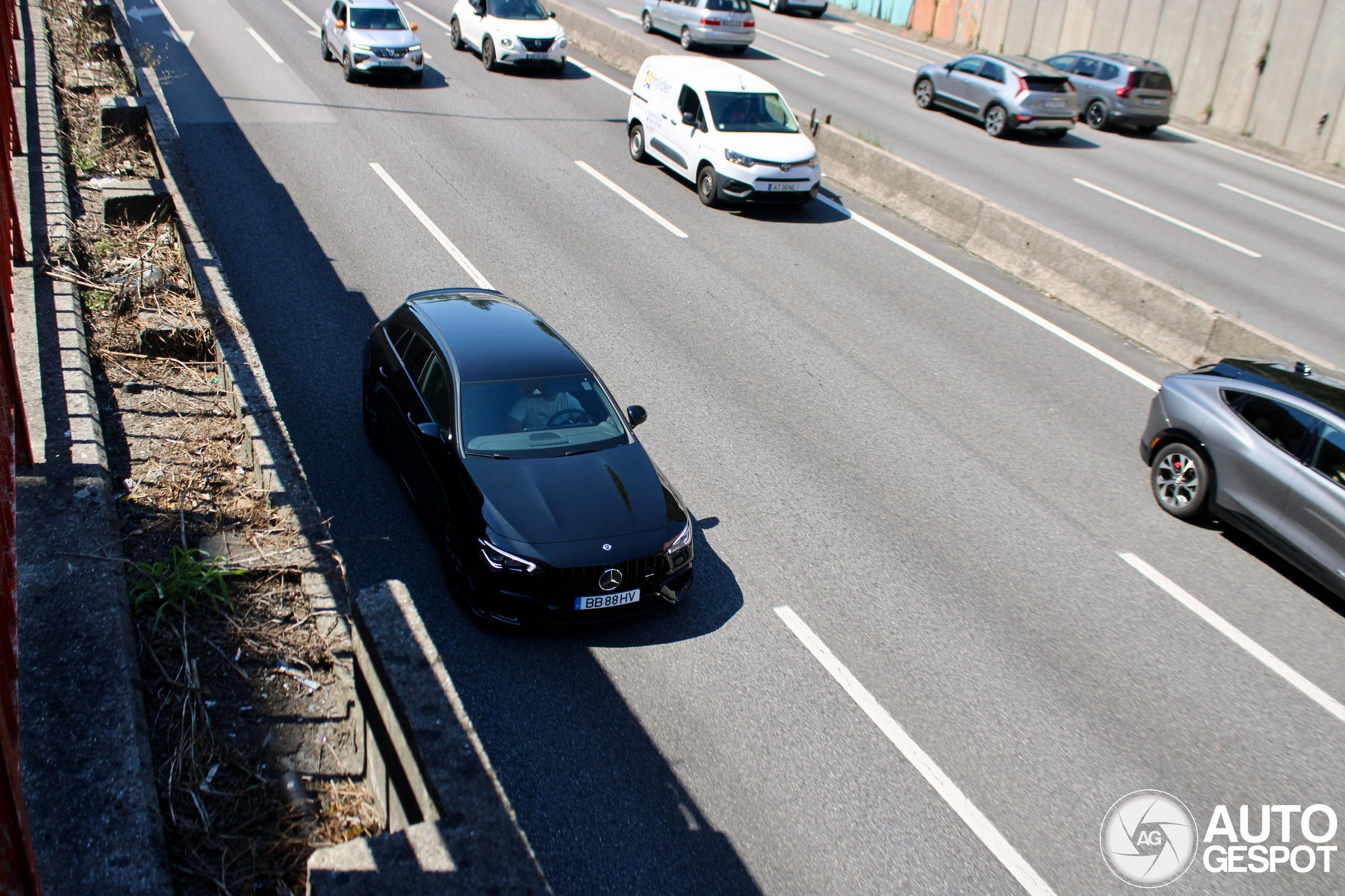 Mercedes-AMG CLA 45 S Shooting Brake X118