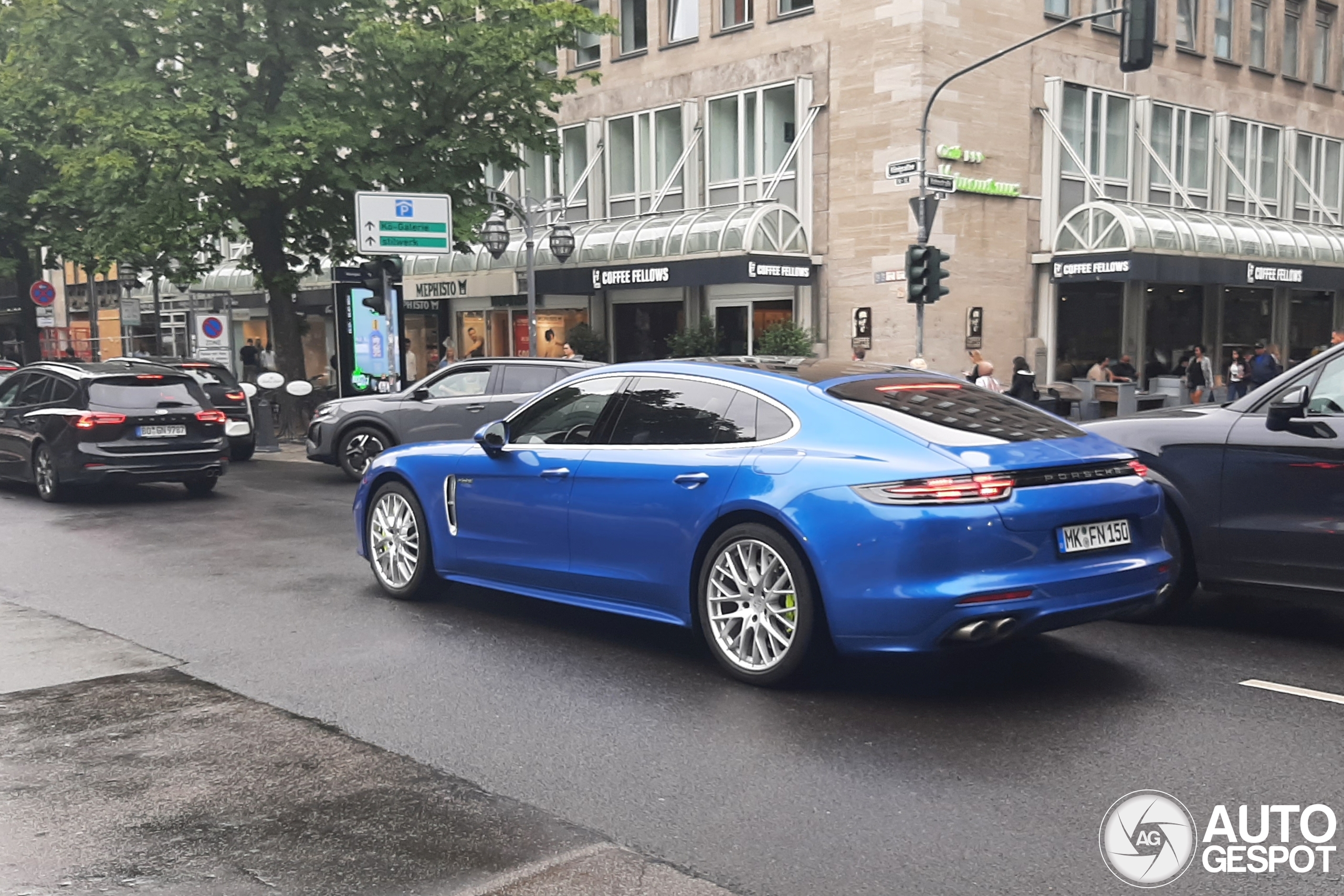 Porsche 971 Panamera Turbo S E-Hybrid Executive