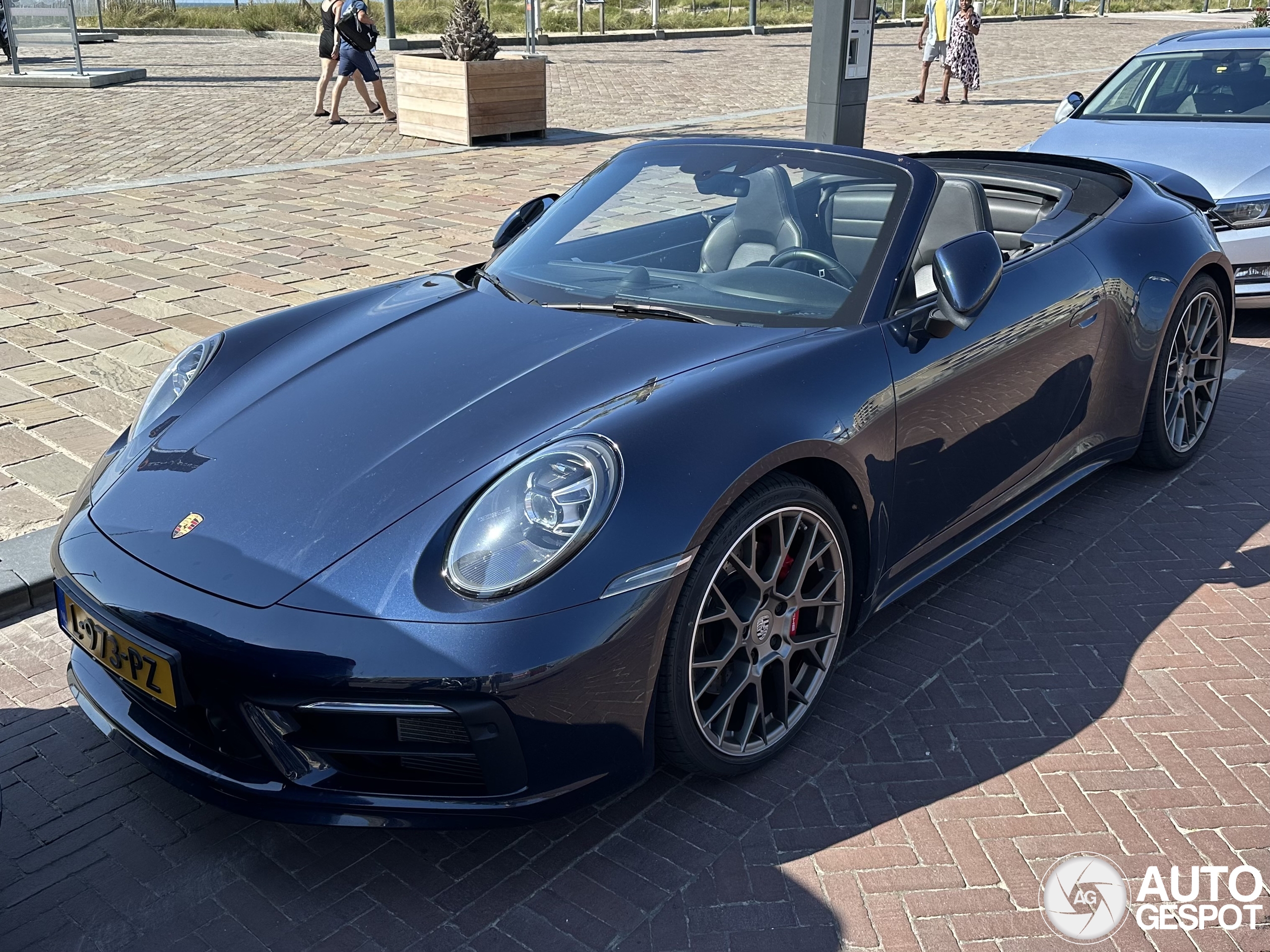 Porsche 992 Carrera 4S Cabriolet