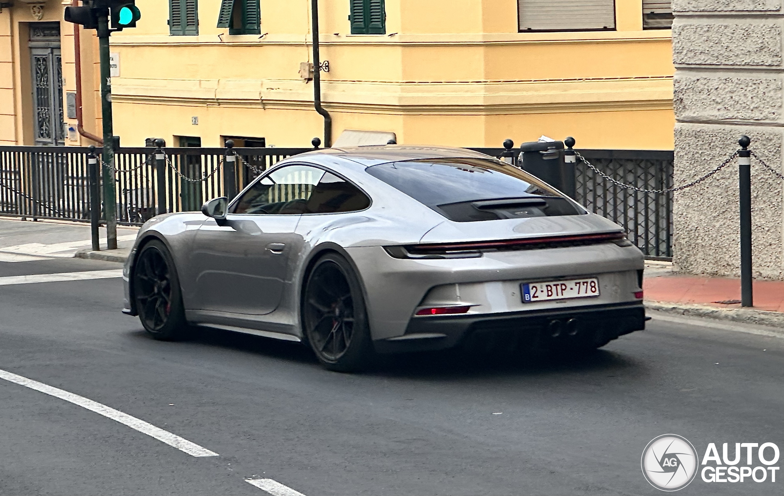 Porsche 992 GT3 Touring