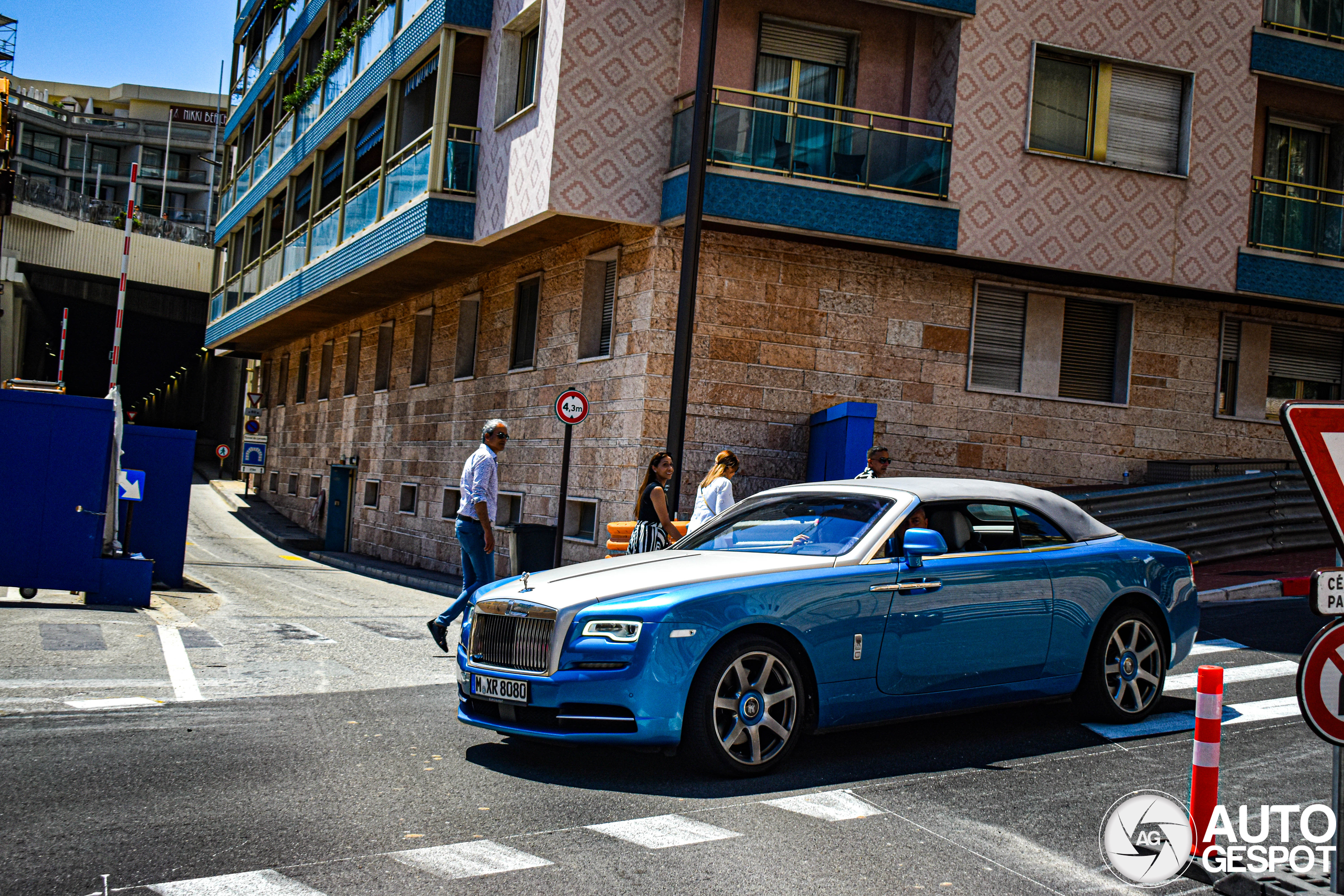 Rolls-Royce Dawn