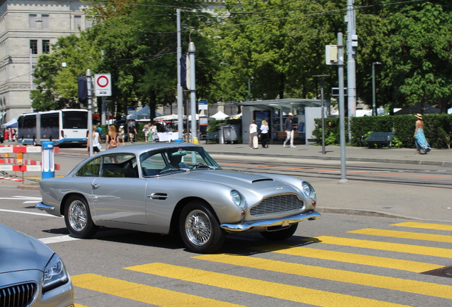 Aston Martin DB4 Series V