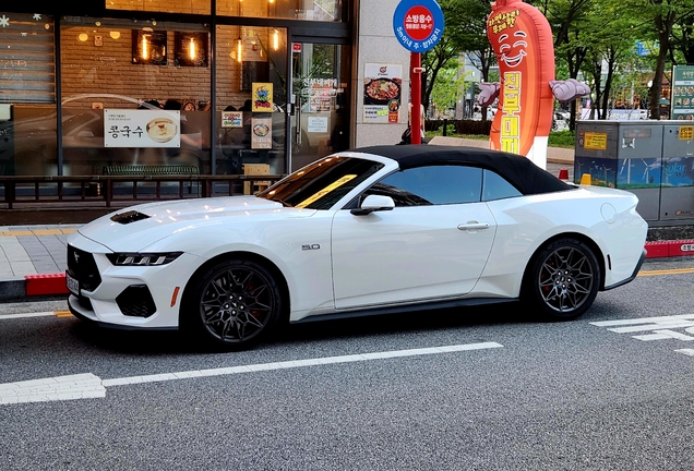 Ford Mustang GT Convertible 2024