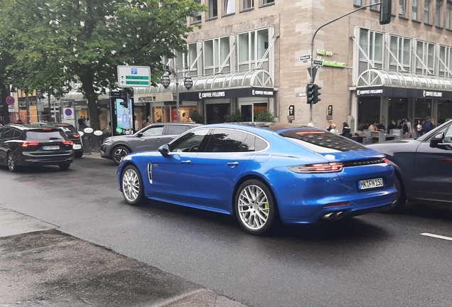 Porsche 971 Panamera Turbo S E-Hybrid Executive