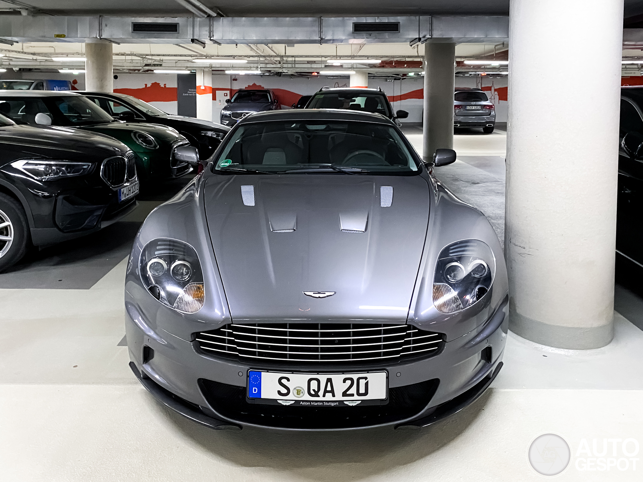 Aston Martin DBS