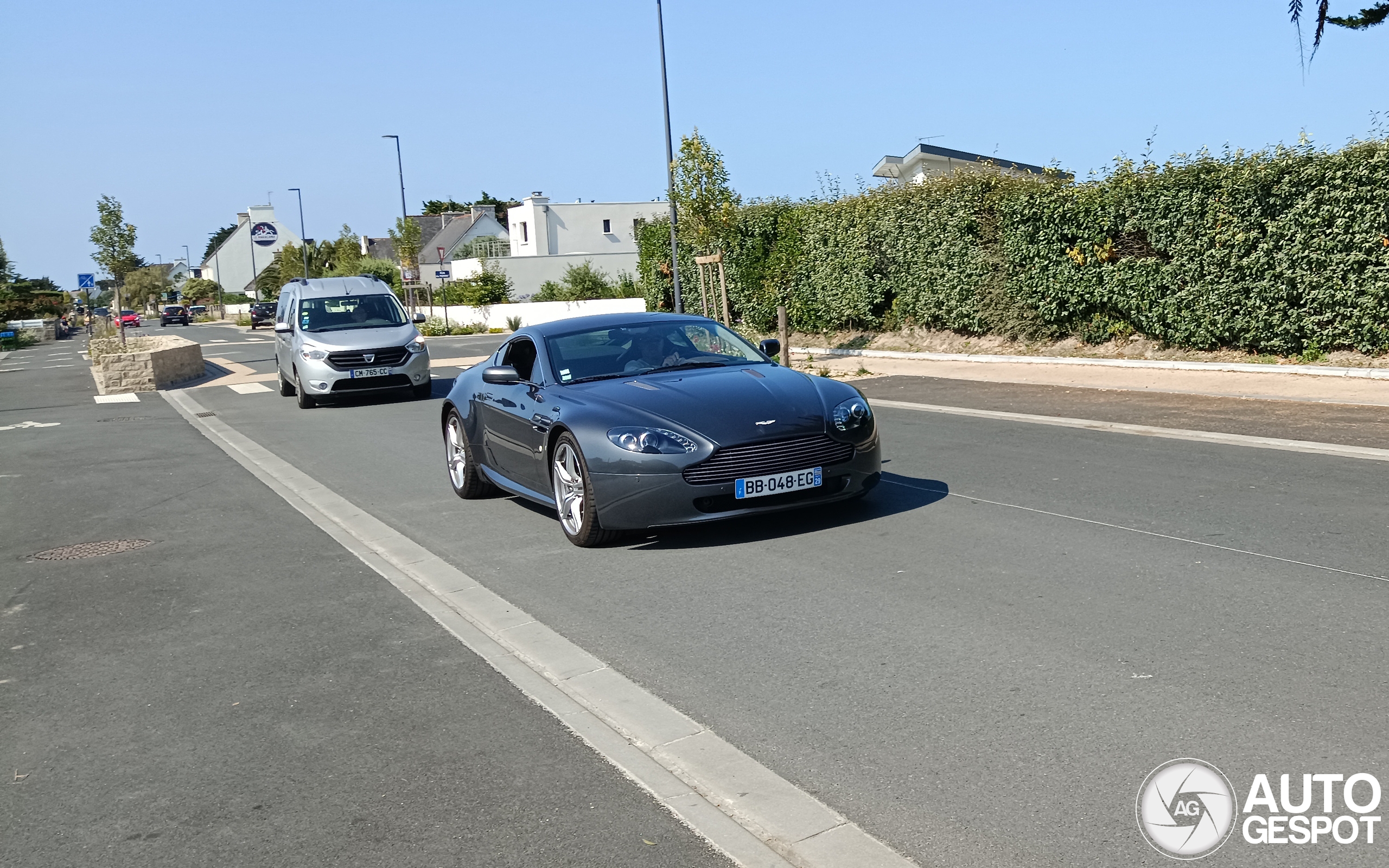 Aston Martin V8 Vantage