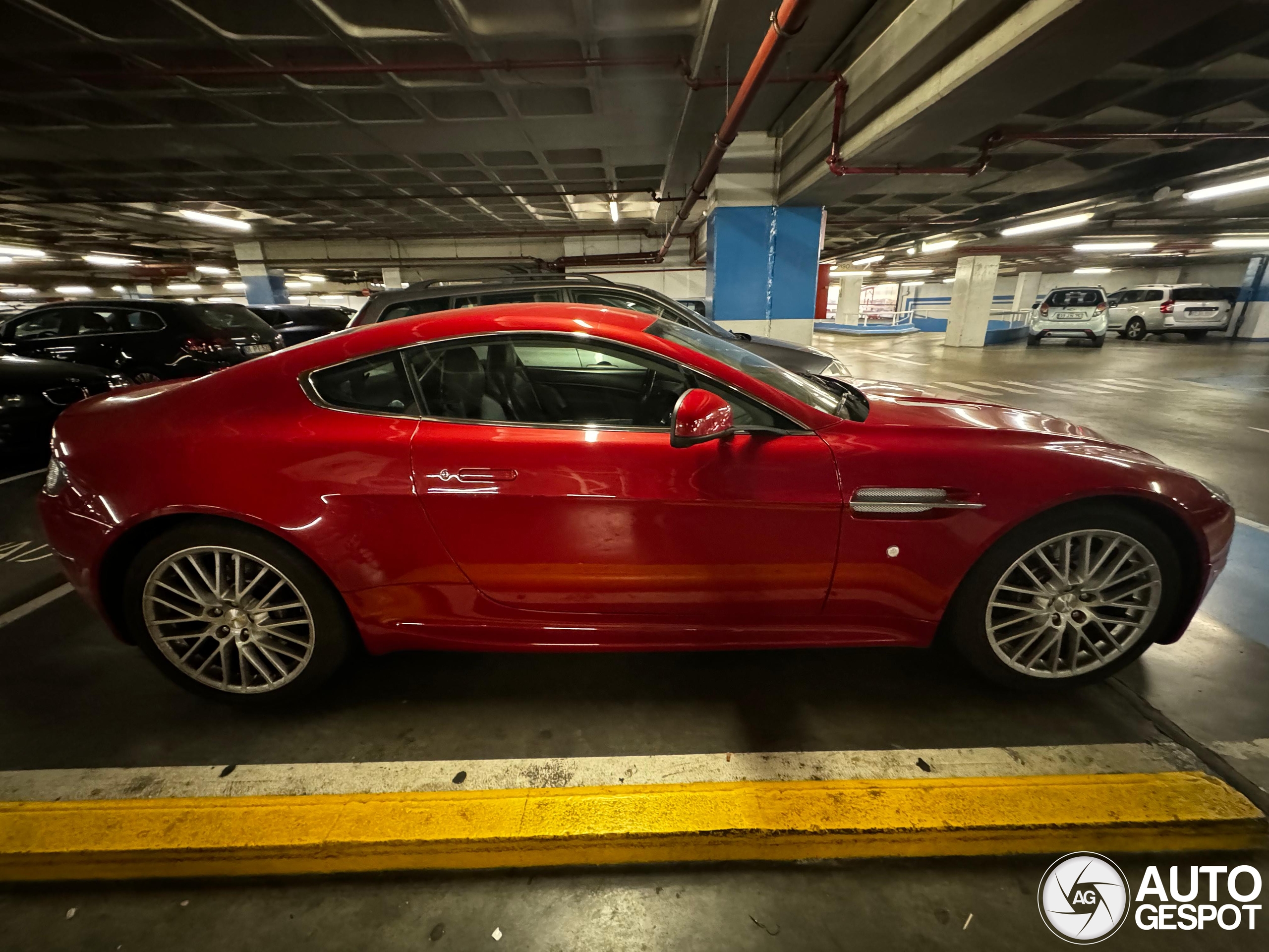 Aston Martin V8 Vantage