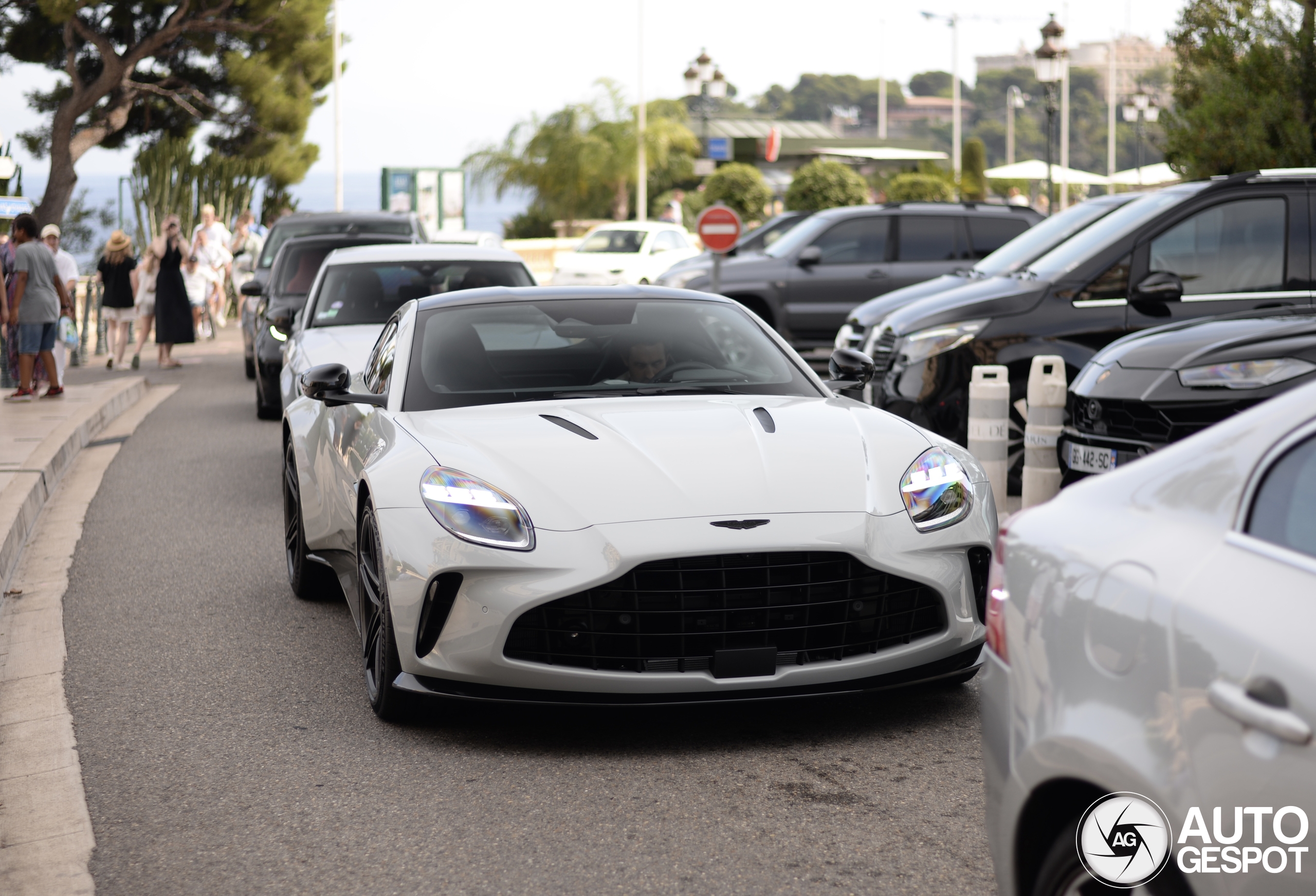 Aston Martin Vantage 2024