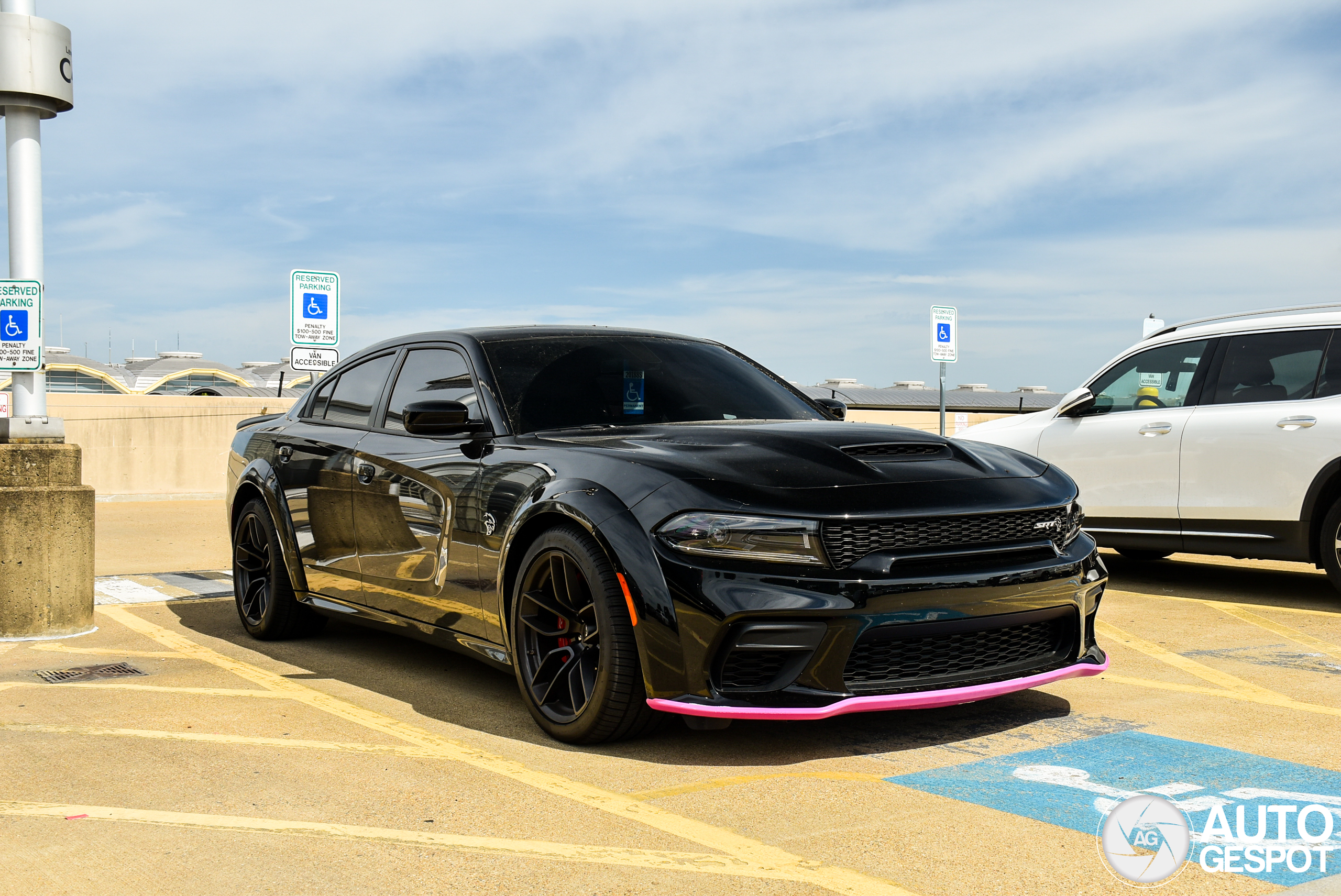 Dodge Charger SRT Hellcat Widebody