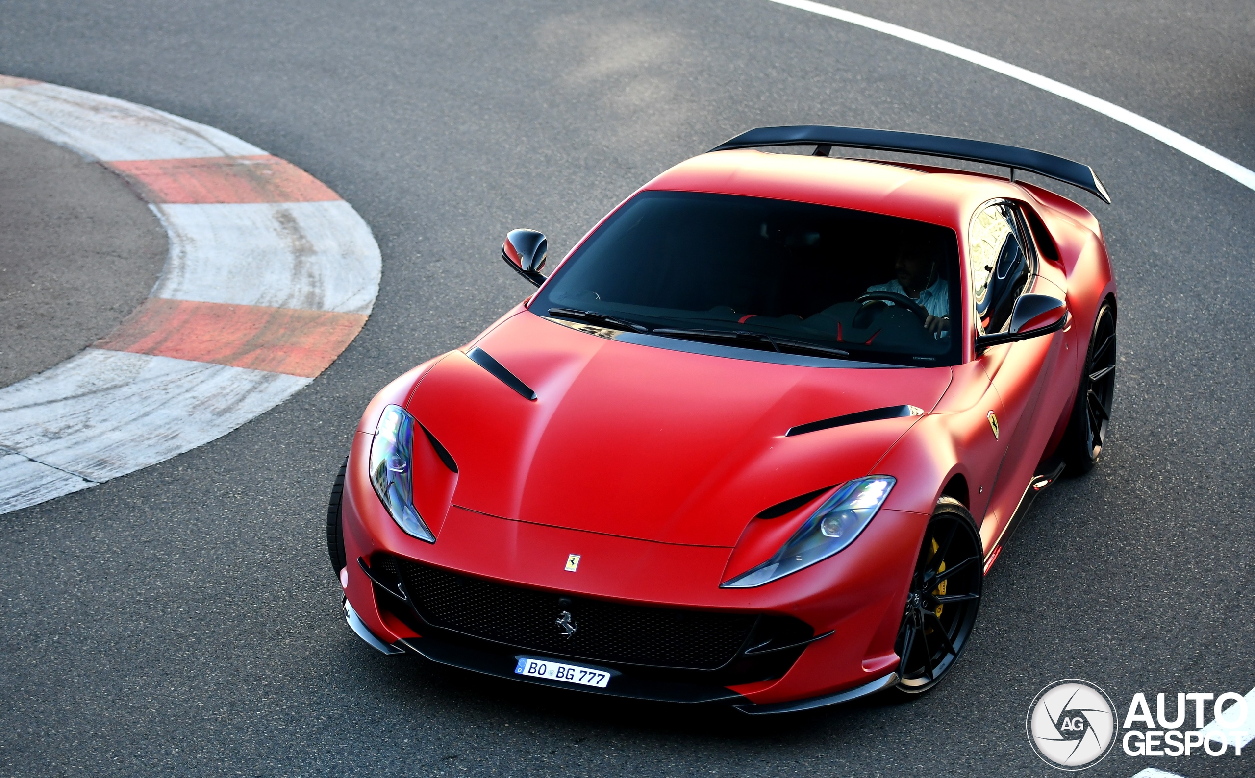 Ferrari 812 Superfast Novitec Rosso