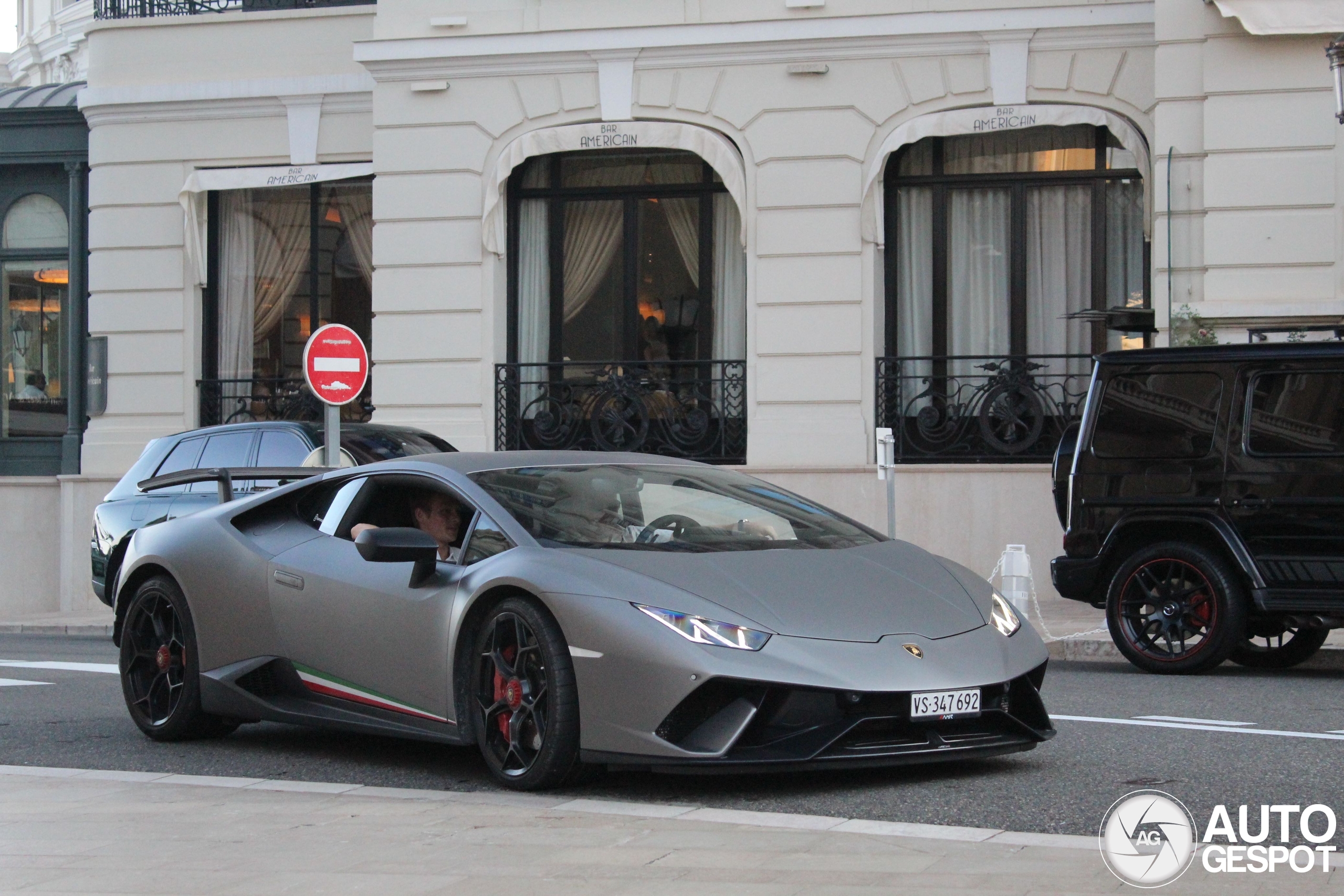 Lamborghini Huracán LP640-4 Performante