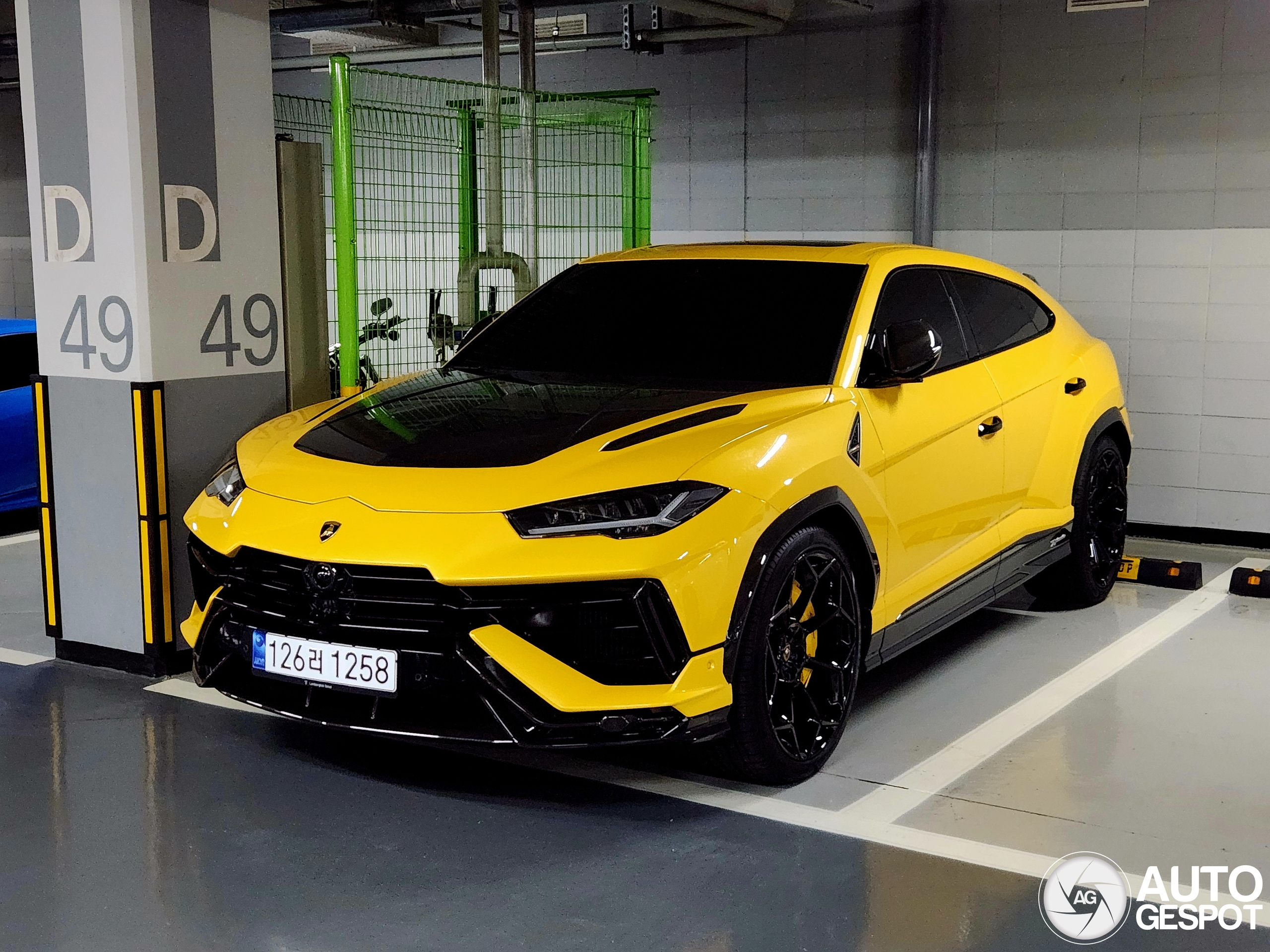 Lamborghini Urus Performante