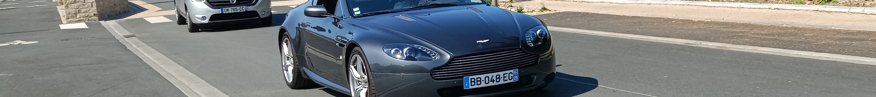 Aston Martin V8 Vantage