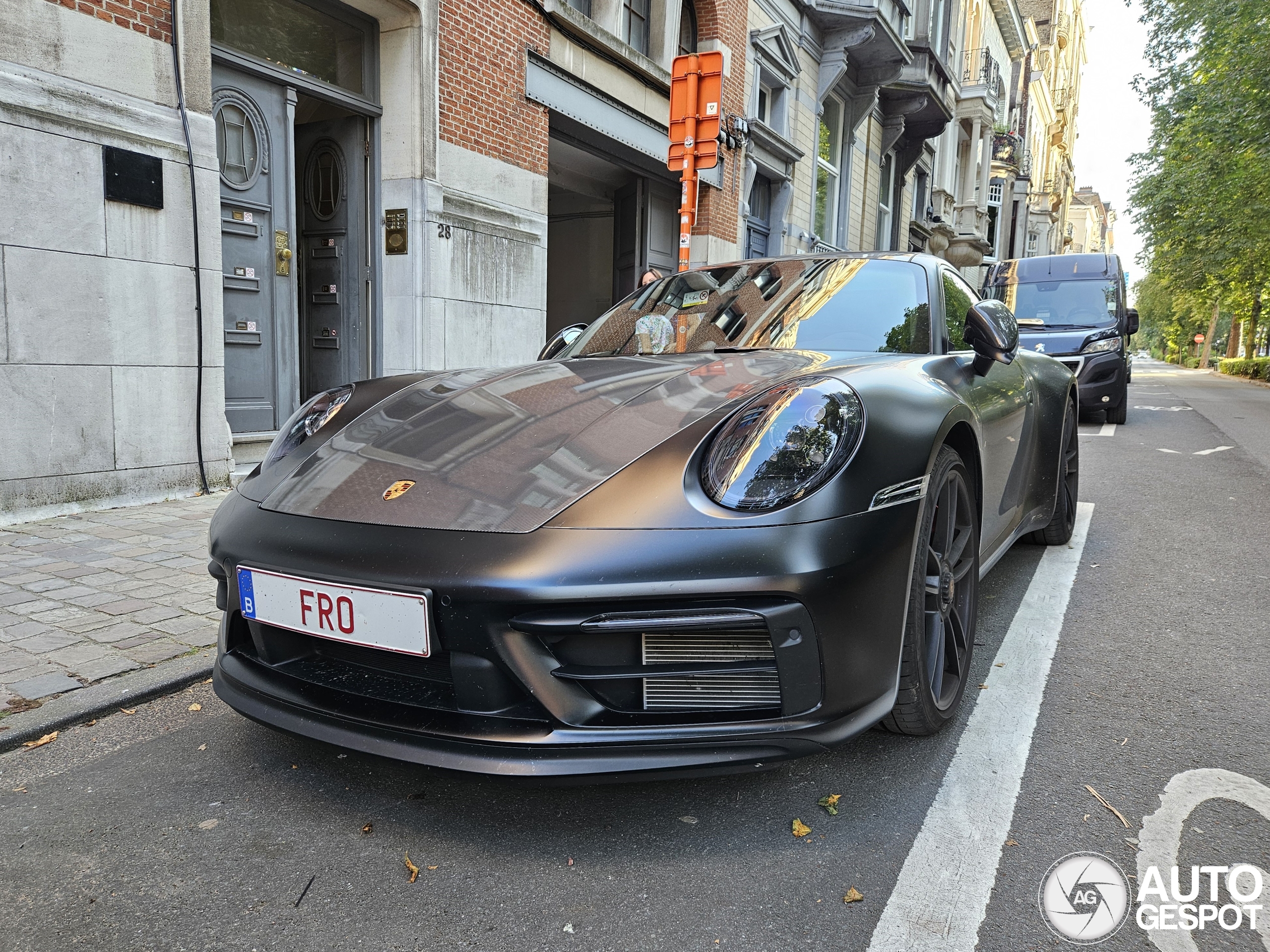 Porsche 992 Carrera 4 GTS