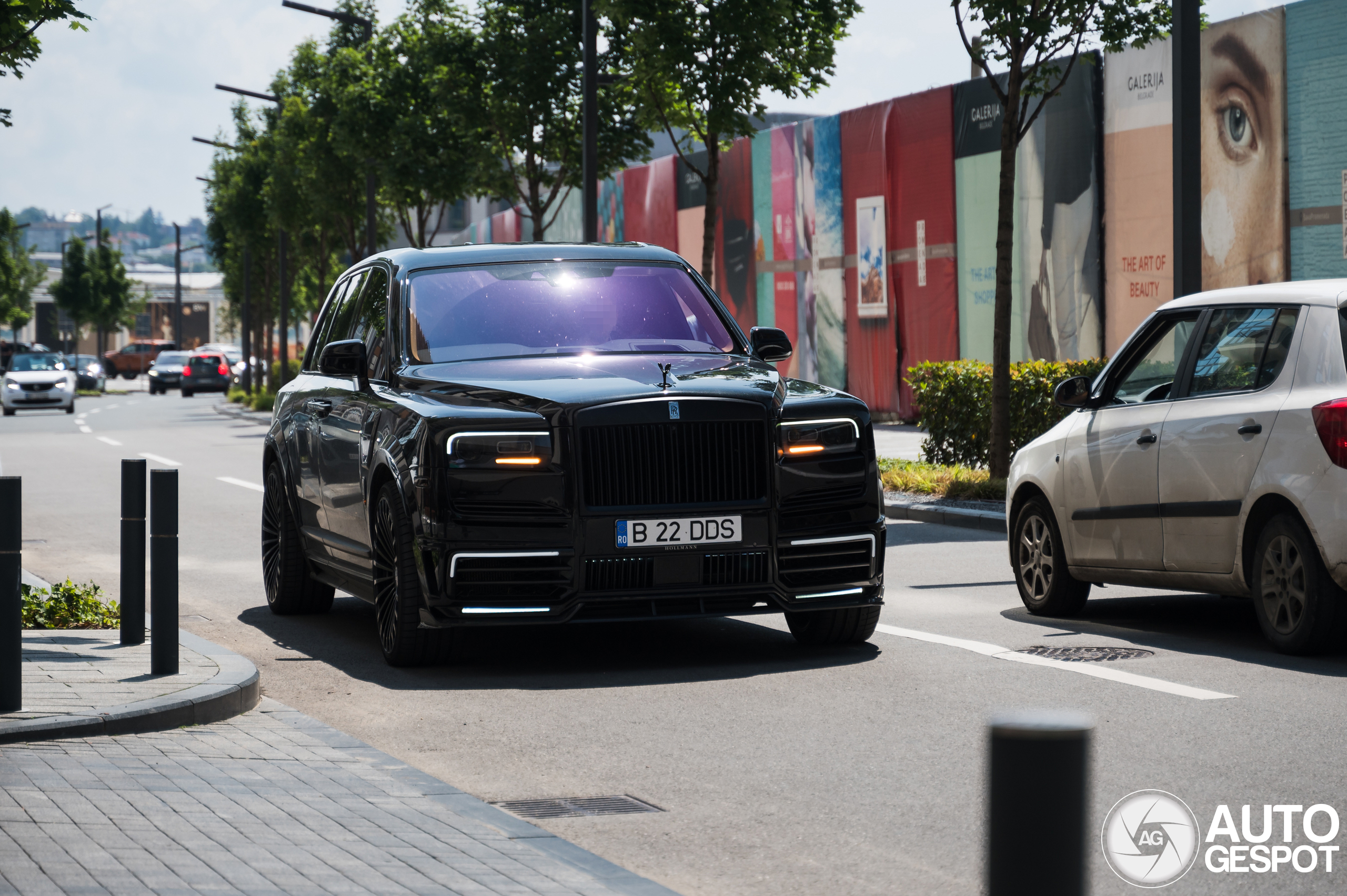 Rolls-Royce Mansory Cullinan Wide Body