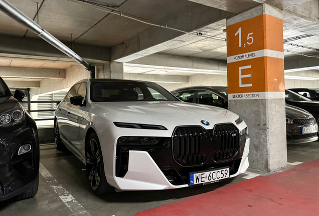 BMW M760e xDrive