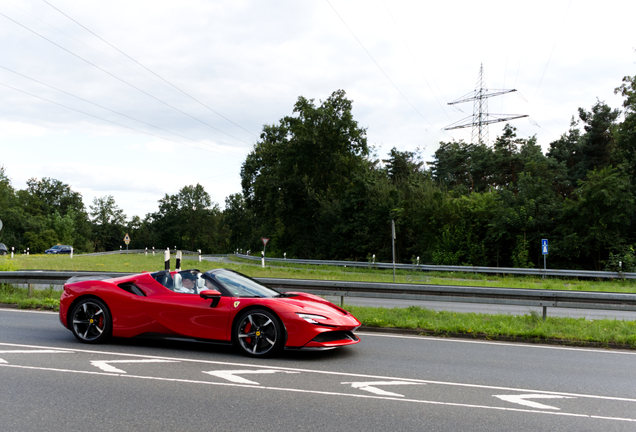 Ferrari SF90 Spider