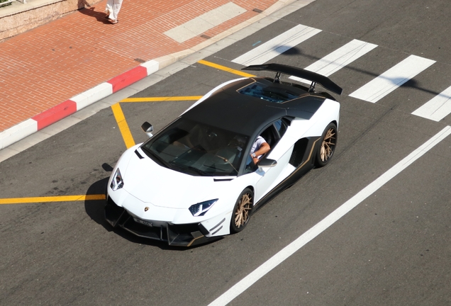 Lamborghini Aventador LP900-4 DMC Molto Veloce