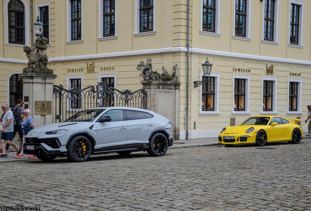 Lamborghini Urus S