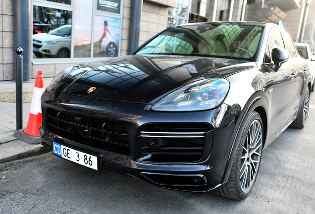 Porsche Cayenne Coupé Turbo S E-Hybrid