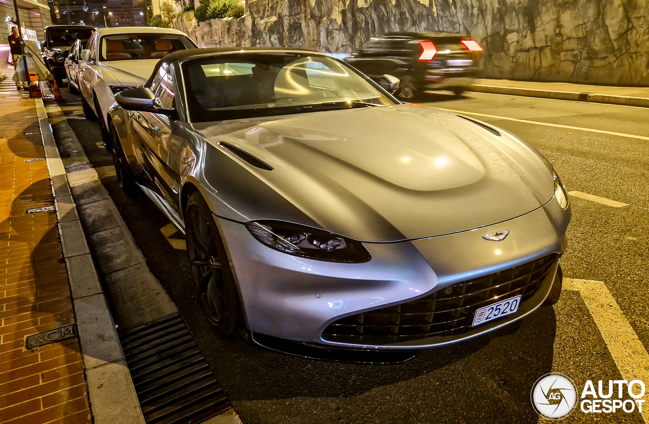 Aston Martin V8 Vantage Roadster 2020