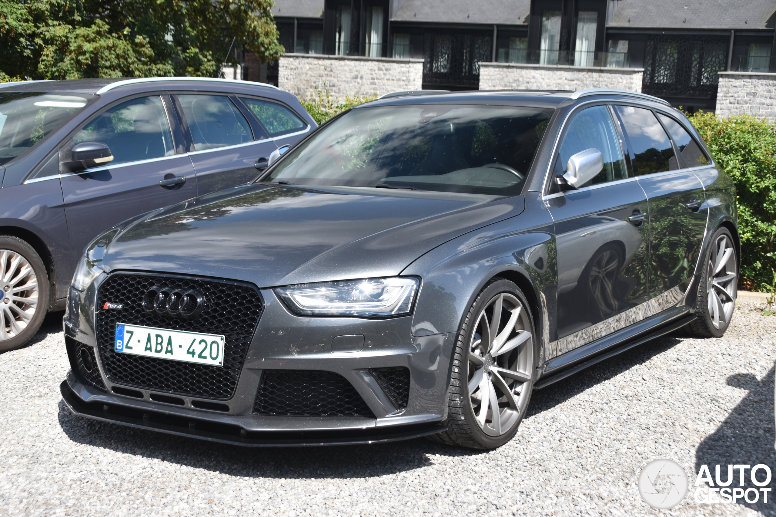 Audi RS4 Avant B8