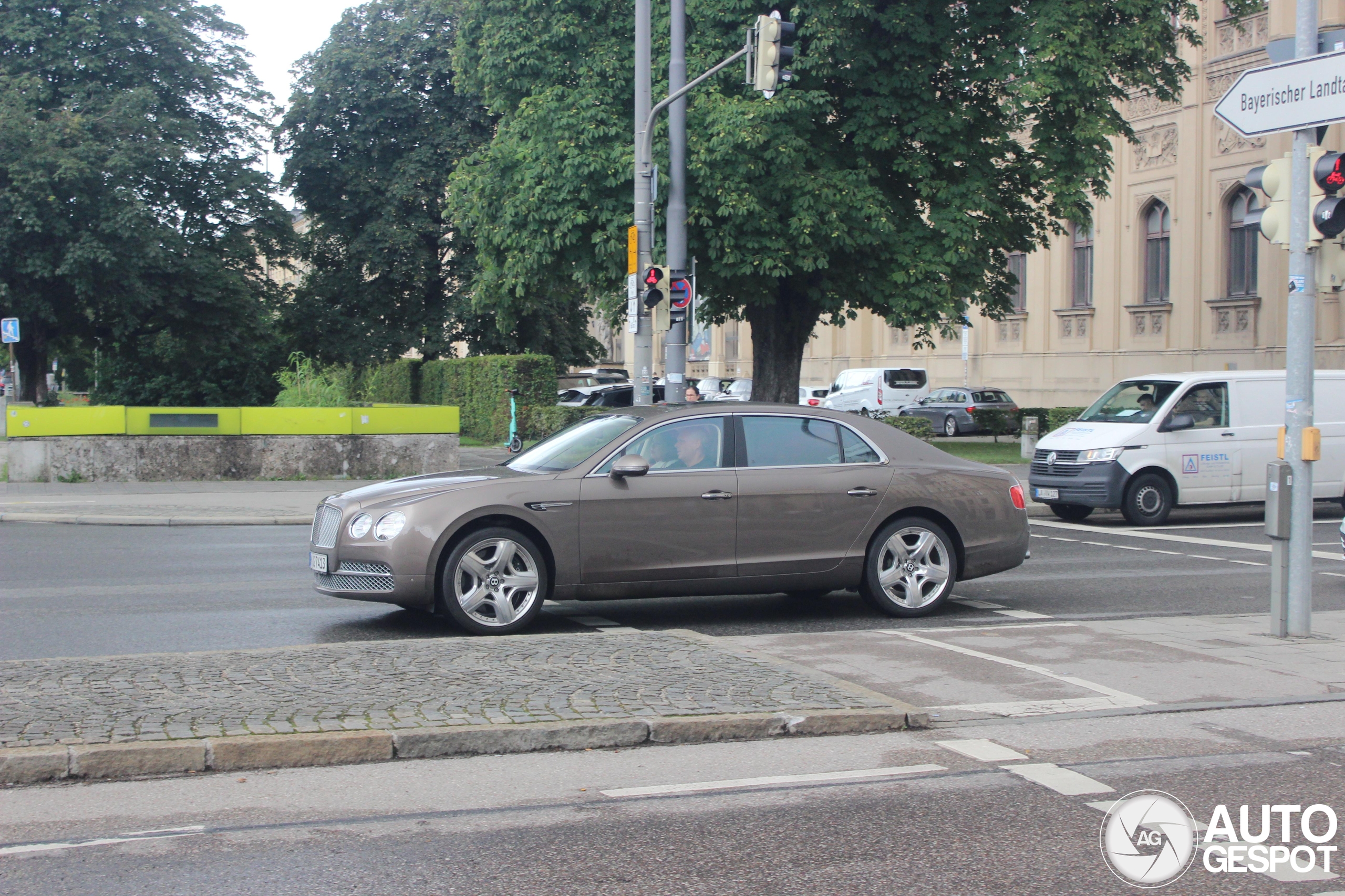 Bentley Flying Spur W12