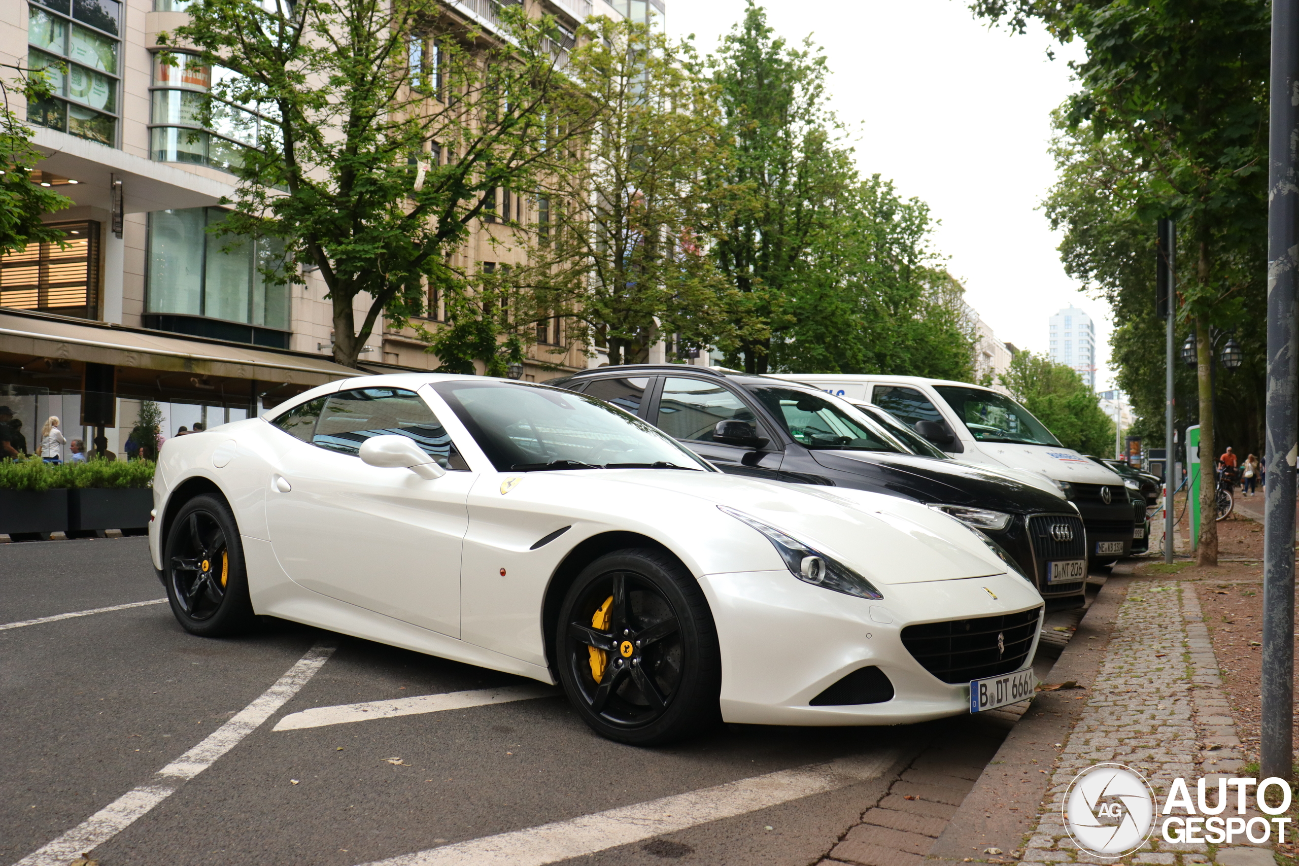 Ferrari California T