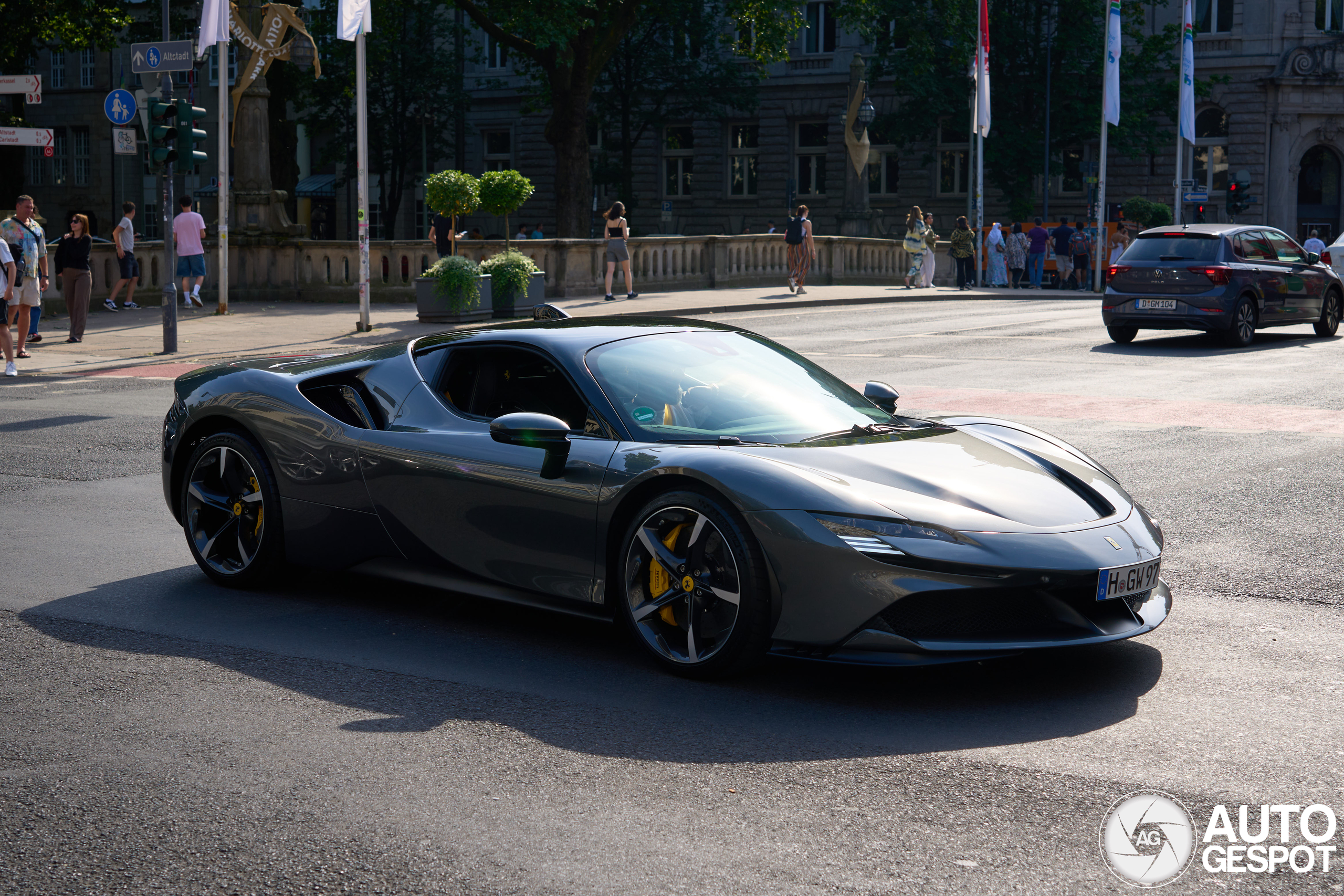 Ferrari SF90 Stradale