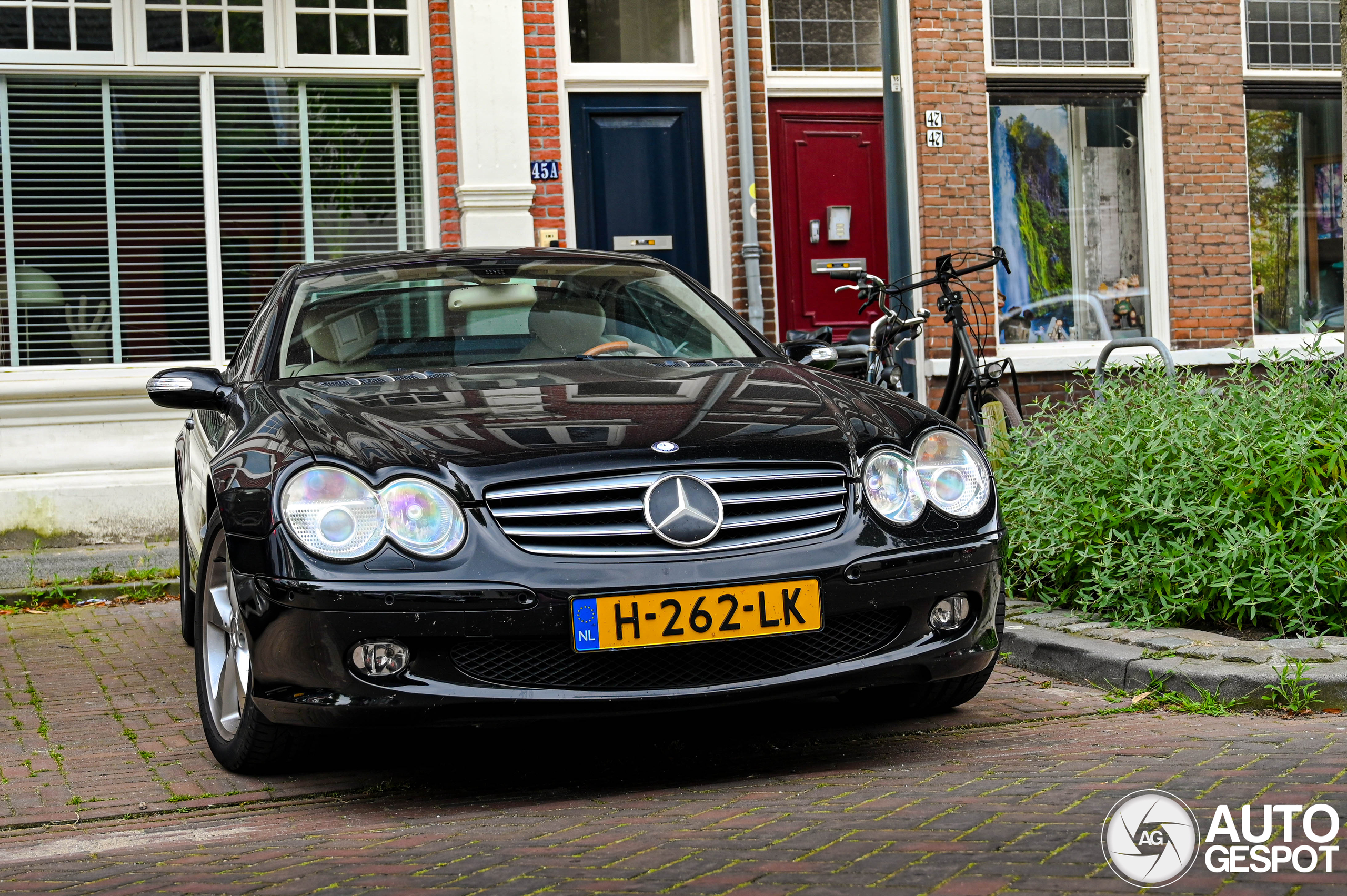 Mercedes-Benz SL 600 R230 - 01 August 2024 - Autogespot