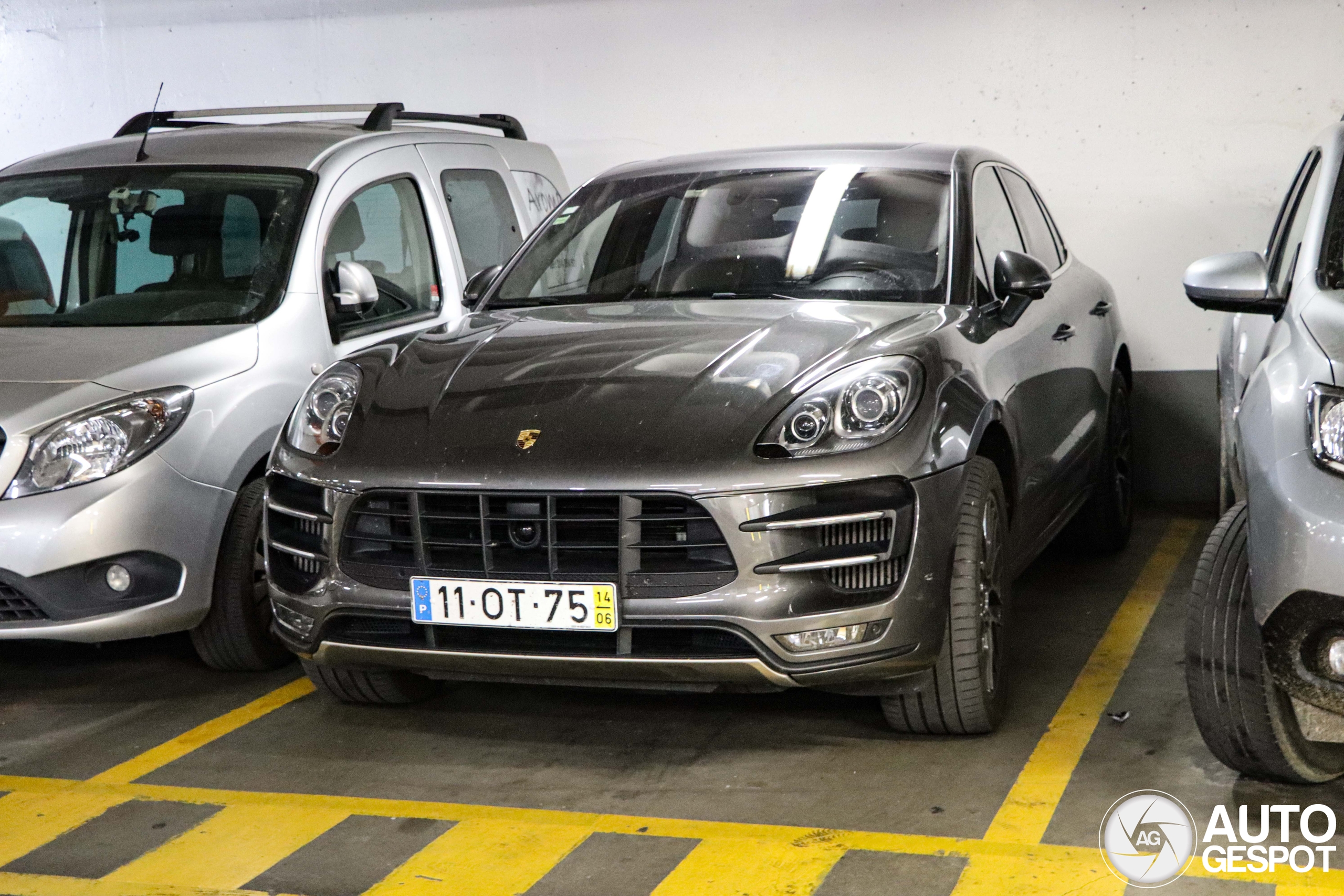 Porsche 95B Macan Turbo