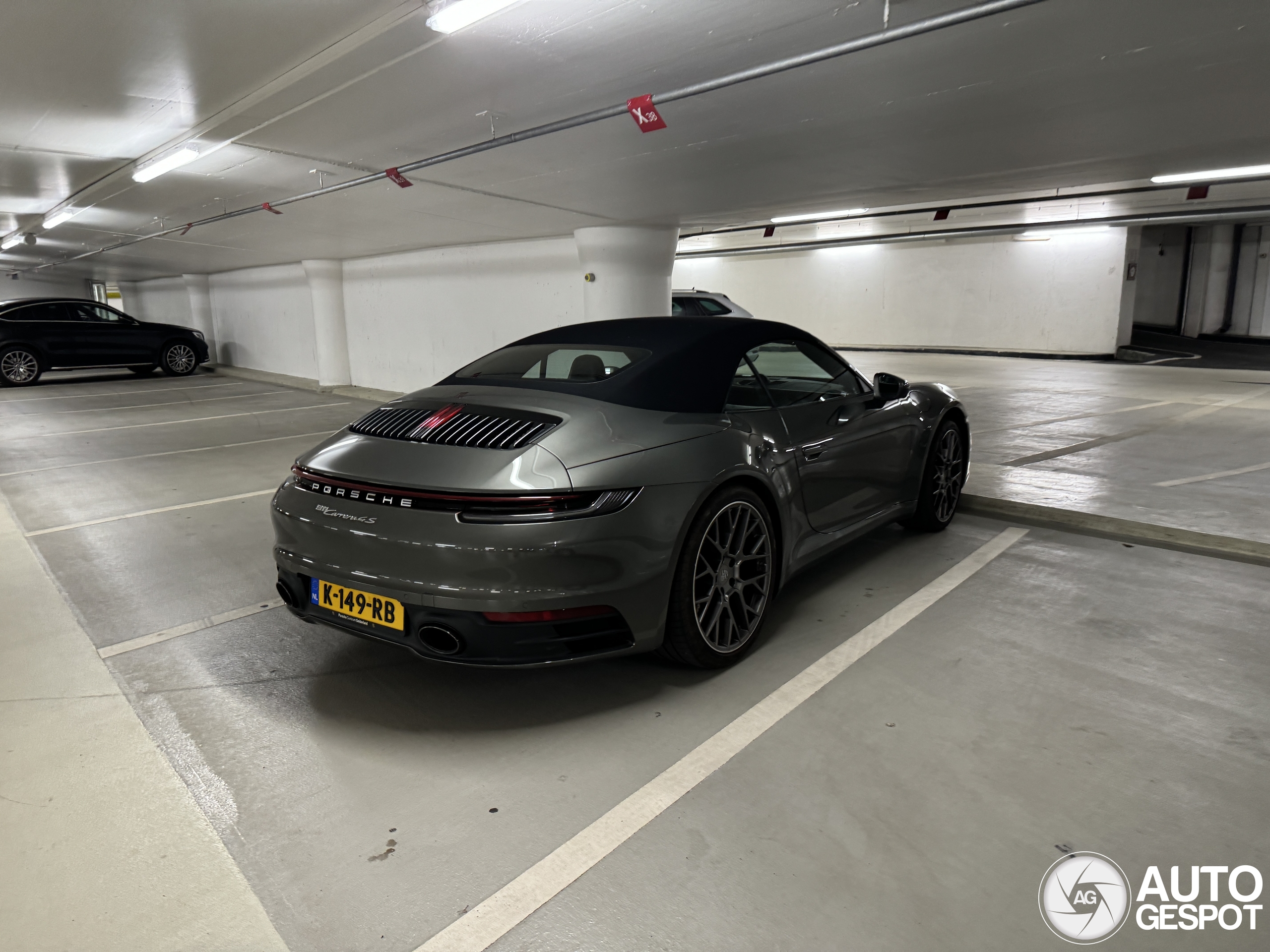 Porsche 992 Carrera 4S Cabriolet