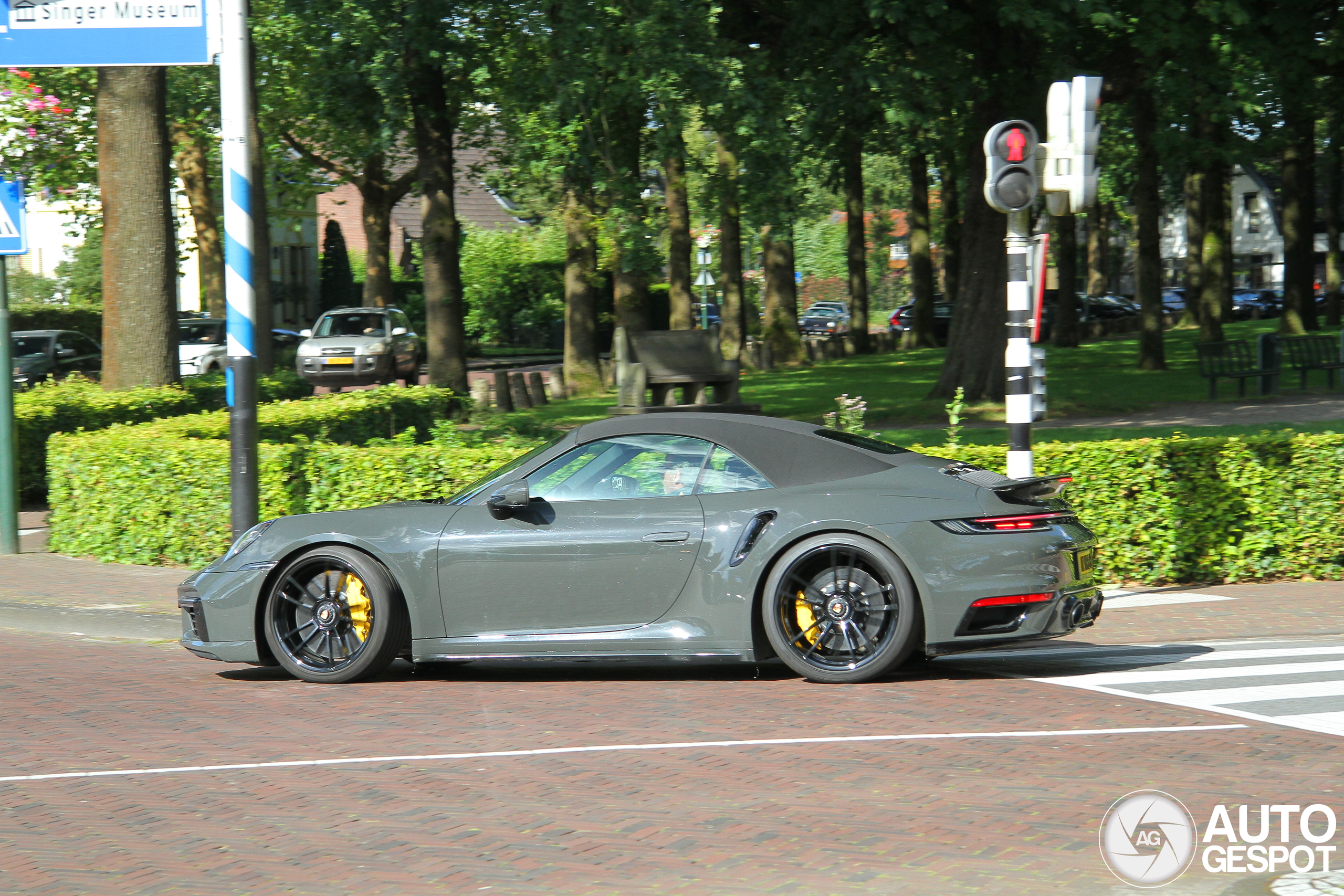 Porsche 992 Turbo S Cabriolet