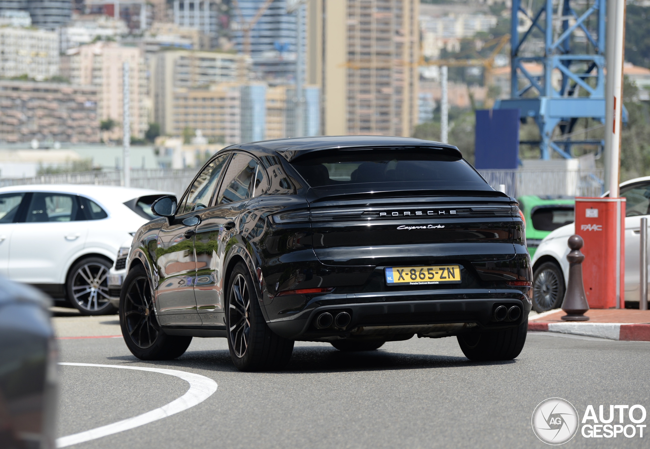 Porsche Cayenne Coupé Turbo E-Hybrid