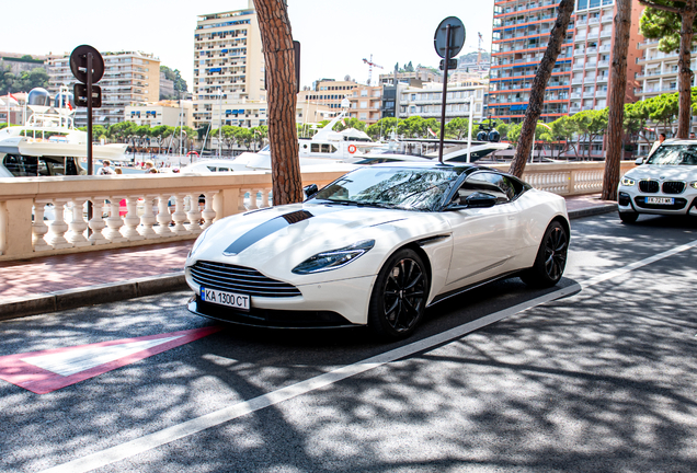 Aston Martin DB11 V8